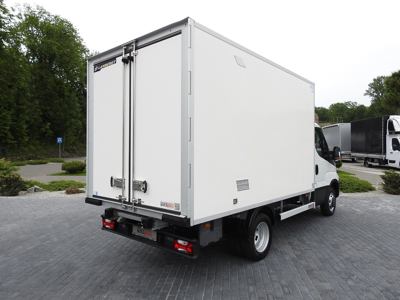 IVECO DAILY 35S15 REGRIGERATOR BOX -12*C 8 PALLETS CRUISE CONTROL TWIN WHEELS AIR CONDITIONING 150HP - شاحنة مُبرّدة للتوصيل: صورة 3 IVECO DAILY 35S15 REGRIGERATOR BOX -12*C 8 PALLETS CRUISE CONTROL TWIN WHEELS AIR CONDITIONING 150HP - شاحنة مُبرّدة للتوصيل: صورة 3