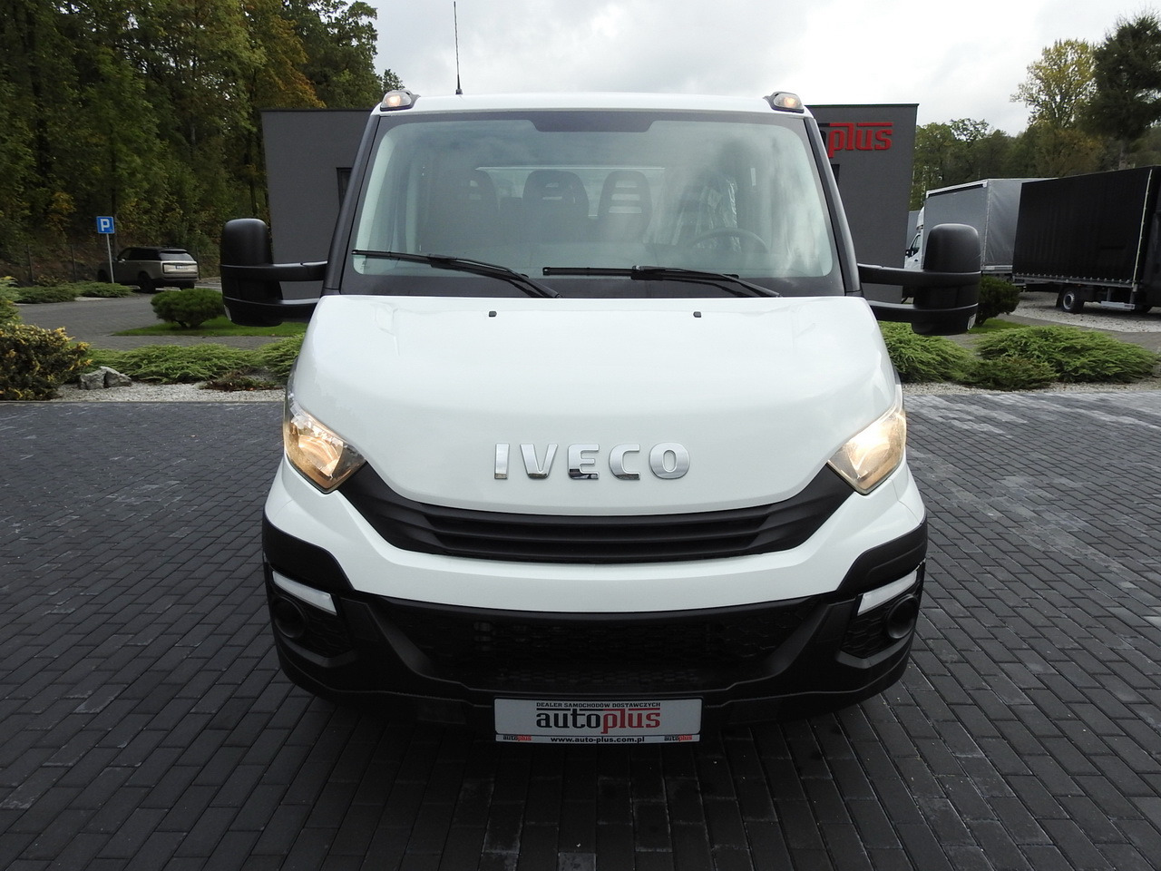 IVECO DAILY 35S15 STAKE BODY DOUBLE CABIN DOKA 7 SEATS AIR CONDITIONING 150HP - شاحنة مفتوحة: صورة 5 IVECO DAILY 35S15 STAKE BODY DOUBLE CABIN DOKA 7 SEATS AIR CONDITIONING 150HP - شاحنة مفتوحة: صورة 5