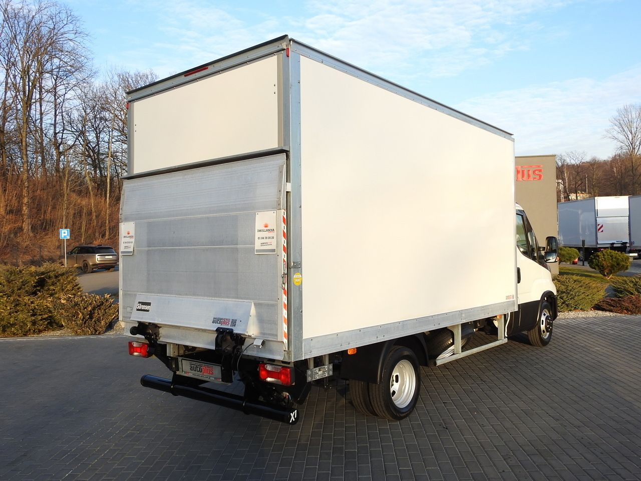 IVECO DAILY 35S16 BOX LIFT 8 PALLETS CRUISE CONTROL AIR CONDITIONING TWIN WHEELS 160HP - شاحنة مغلقة الصندوق: صورة 3 IVECO DAILY 35S16 BOX LIFT 8 PALLETS CRUISE CONTROL AIR CONDITIONING TWIN WHEELS 160HP - شاحنة مغلقة الصندوق: صورة 3