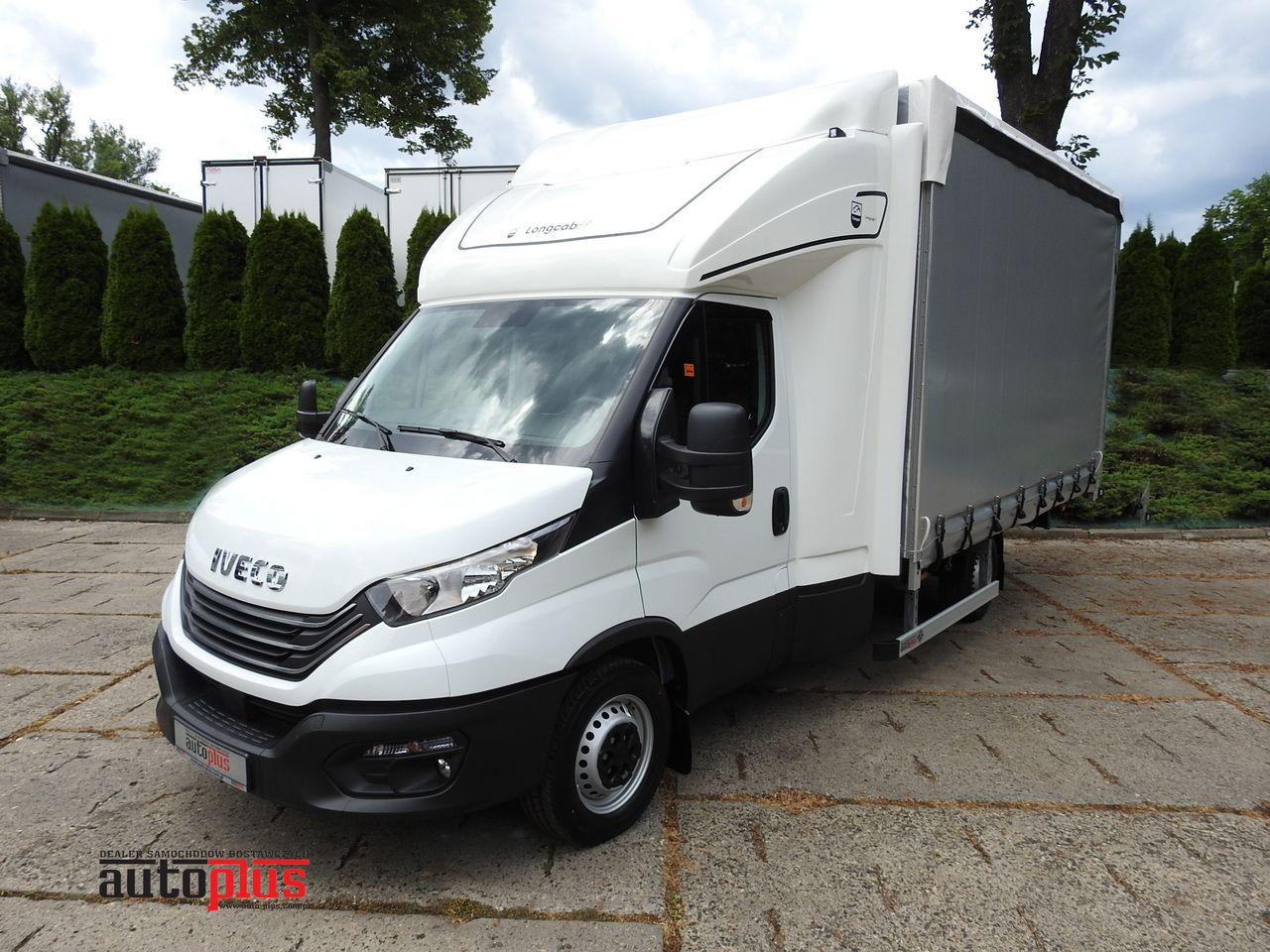 IVECO DAILY 35S18 NEW TARPAULIN WEBASTO CRUISE CONTROL AIR CONDITIONING 180HP - شاحنة ستارة جانبية: صورة 1 IVECO DAILY 35S18 NEW TARPAULIN WEBASTO CRUISE CONTROL AIR CONDITIONING 180HP - شاحنة ستارة جانبية: صورة 1