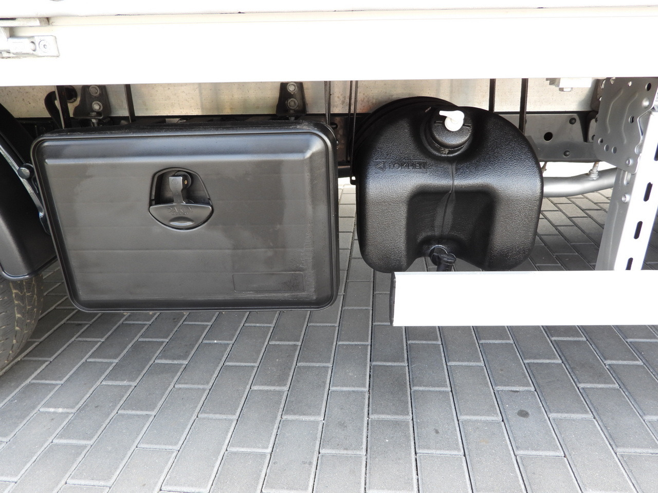 شاحنة ستارة جانبية IVECO DAILY 35S18 TARPAULIN 10 PALLETS CRUISE CONTROL LED LIGHTS AIR CONDITIONING  180HP: صورة 25