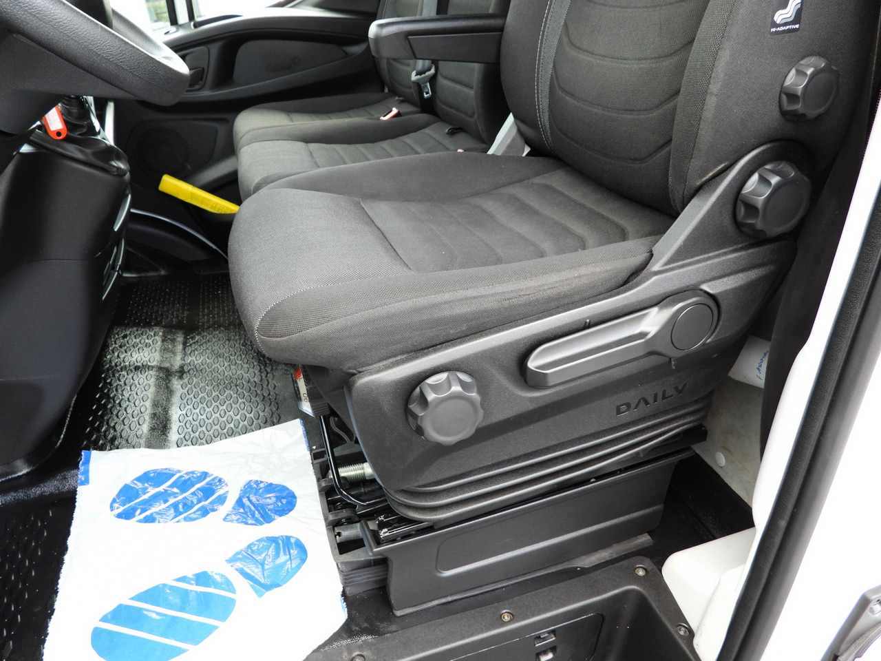 شاحنة ستارة جانبية IVECO DAILY 35S18 TARPAULIN 10 PALLETS CRUISE CONTROL LED LIGHTS AIR CONDITIONING  180HP: صورة 29