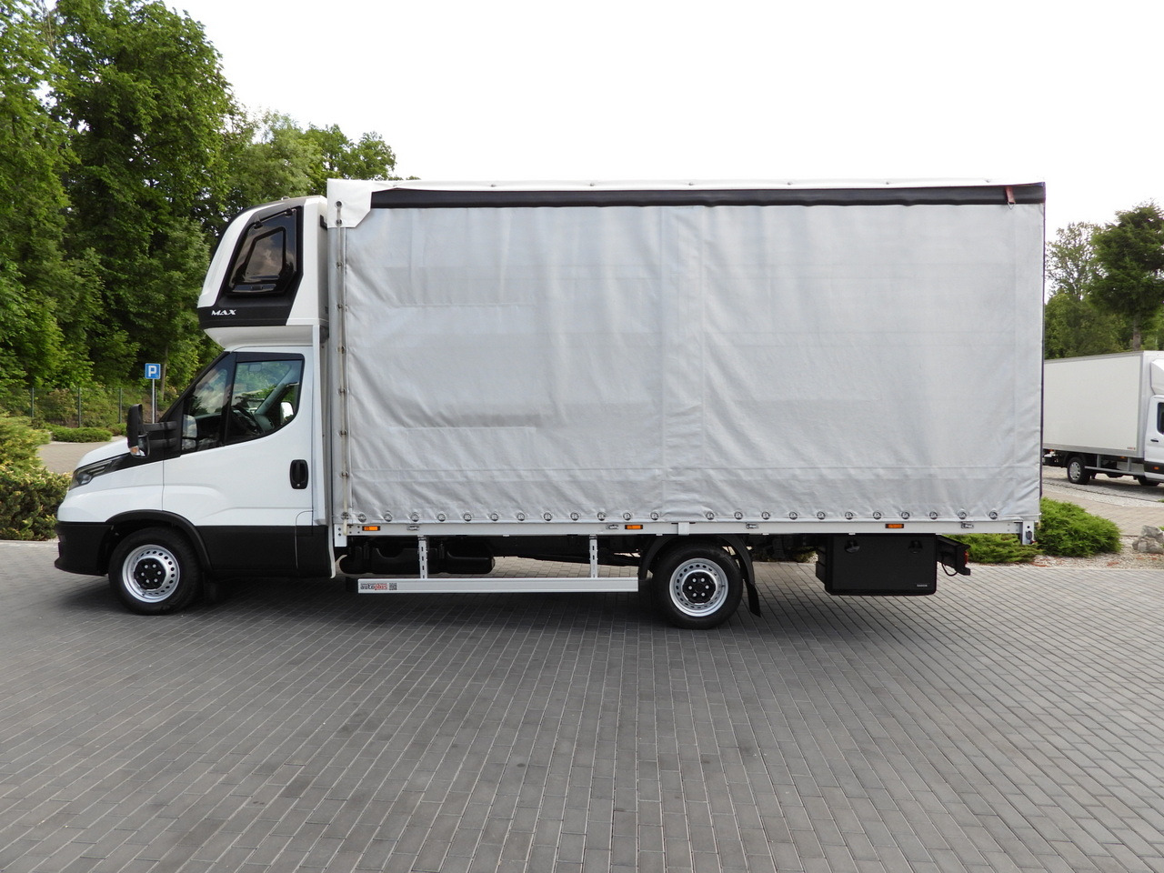 شاحنة ستارة جانبية IVECO DAILY 35S18 TARPAULIN 10 PALLETS CRUISE CONTROL LED LIGHTS AIR CONDITIONING  180HP: صورة 8