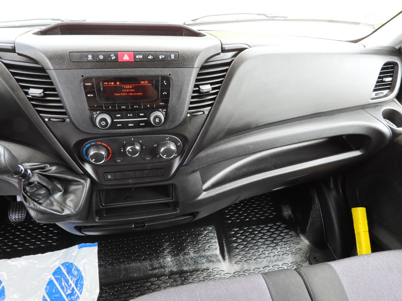 شاحنة ستارة جانبية IVECO DAILY 35S18 TARPAULIN 10 PALLETS CRUISE CONTROL LED LIGHTS AIR CONDITIONING  180HP: صورة 35