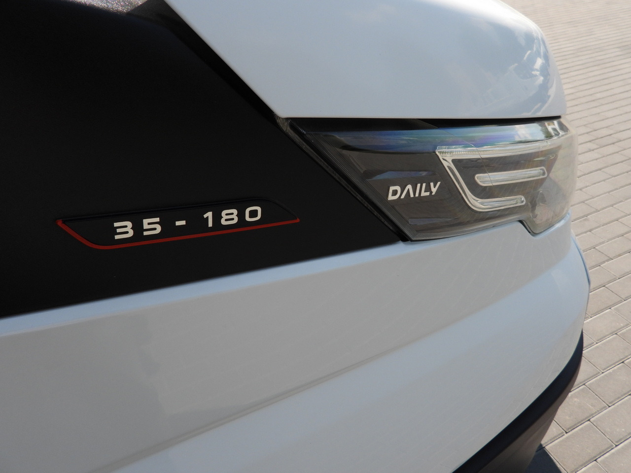 شاحنة ستارة جانبية IVECO DAILY 35S18 TARPAULIN 10 PALLETS WEBASTO CRUISE CONTROL LED LIGHTS PNEUMATICS AIR CONDITIONING  180HP: صورة 20 شاحنة ستارة جانبية IVECO DAILY 35S18 TARPAULIN 10 PALLETS WEBASTO CRUISE CONTROL LED LIGHTS PNEUMATICS AIR CONDITIONING  180HP: صورة 20