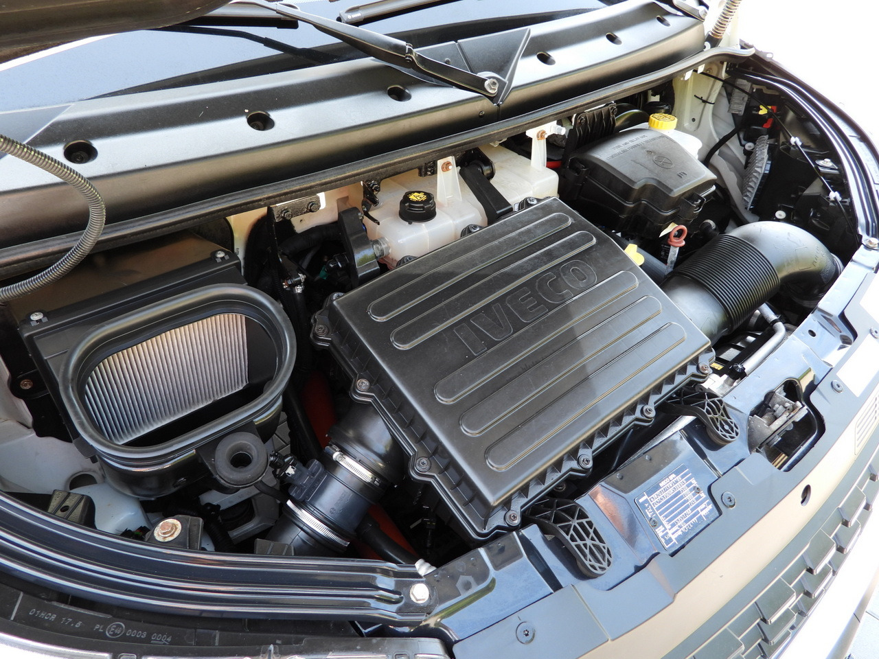 شاحنة ستارة جانبية IVECO DAILY 35S18 TARPAULIN 10 PALLETS WEBASTO CRUISE CONTROL LED LIGHTS PNEUMATICS AIR CONDITIONING  180HP: صورة 31 شاحنة ستارة جانبية IVECO DAILY 35S18 TARPAULIN 10 PALLETS WEBASTO CRUISE CONTROL LED LIGHTS PNEUMATICS AIR CONDITIONING  180HP: صورة 31