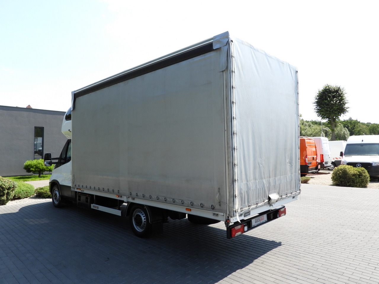 شاحنة ستارة جانبية IVECO DAILY 35S18 TARPAULIN 10 PALLETS WEBASTO CRUISE CONTROL LED LIGHTS PNEUMATICS AIR CONDITIONING  180HP: صورة 10 شاحنة ستارة جانبية IVECO DAILY 35S18 TARPAULIN 10 PALLETS WEBASTO CRUISE CONTROL LED LIGHTS PNEUMATICS AIR CONDITIONING  180HP: صورة 10