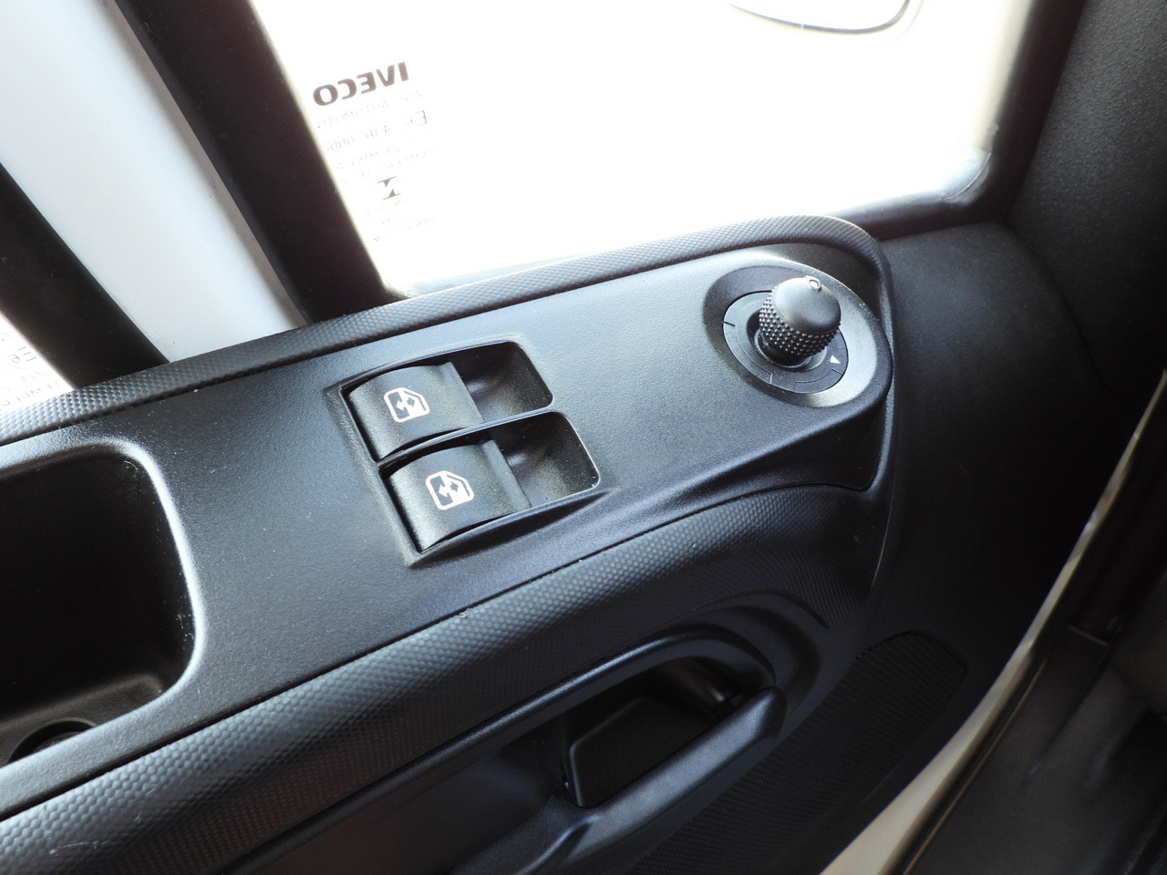 شاحنة ستارة جانبية IVECO DAILY 35S18 TARPAULIN 10 PALLETS WEBASTO CRUISE CONTROL LED LIGHTS PNEUMATICS AIR CONDITIONING  180HP: صورة 34 شاحنة ستارة جانبية IVECO DAILY 35S18 TARPAULIN 10 PALLETS WEBASTO CRUISE CONTROL LED LIGHTS PNEUMATICS AIR CONDITIONING  180HP: صورة 34