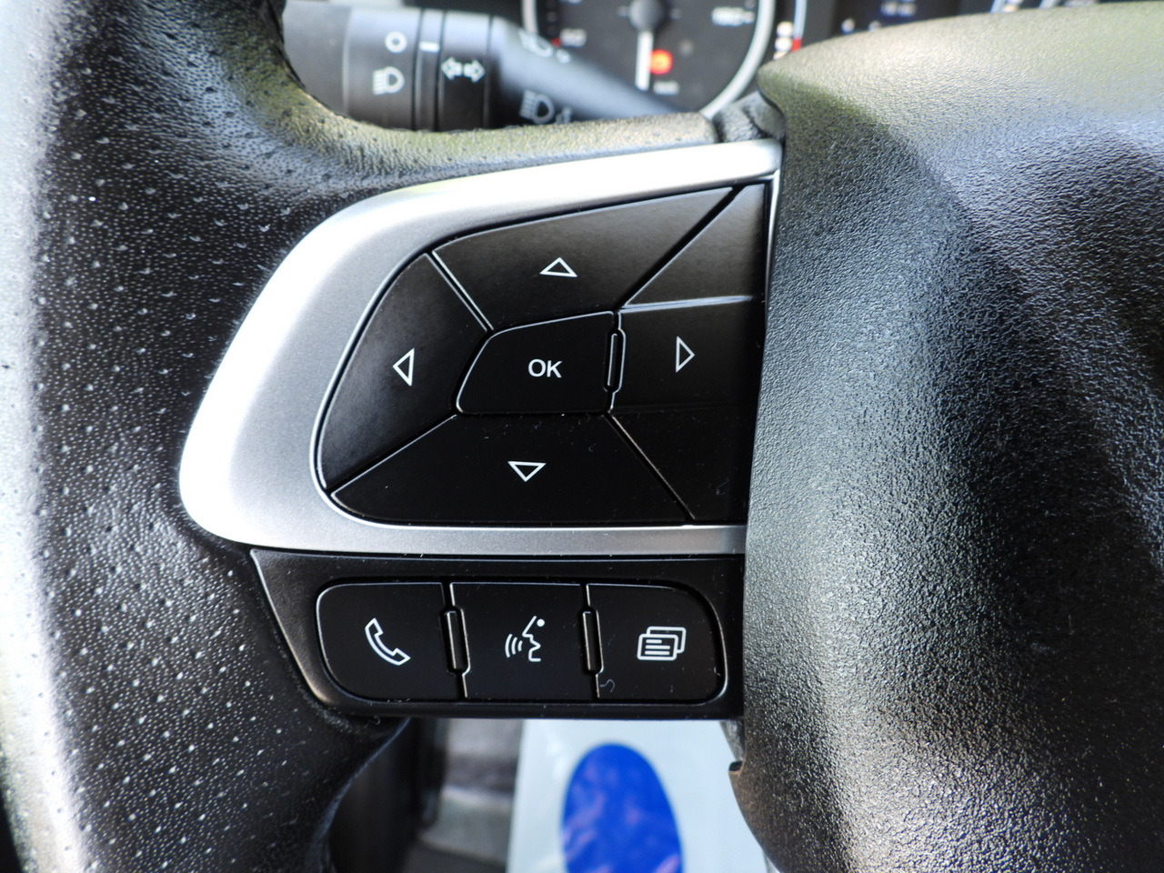 شاحنة ستارة جانبية IVECO DAILY 35S18 TARPAULIN 10 PALLETS WEBASTO CRUISE CONTROL LED LIGHTS PNEUMATICS AIR CONDITIONING  180HP: صورة 38 شاحنة ستارة جانبية IVECO DAILY 35S18 TARPAULIN 10 PALLETS WEBASTO CRUISE CONTROL LED LIGHTS PNEUMATICS AIR CONDITIONING  180HP: صورة 38