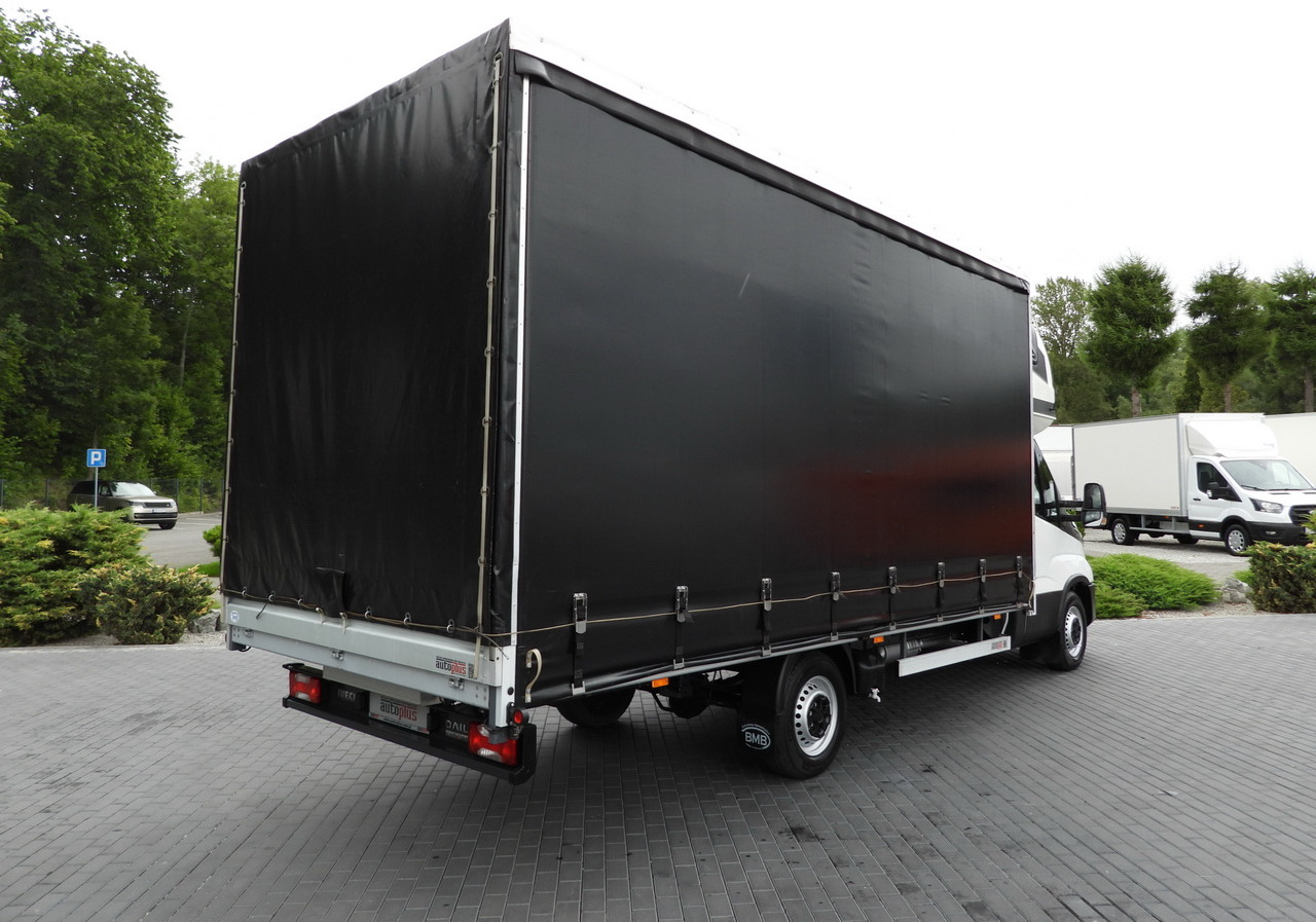 IVECO DAILY 35S18 TARPAULIN 10 PALLETS WEBASTO CRUISE CONTROL NAVIGATION LED LIGHTS AIR CONDITIONING 180HP - شاحنة ستارة جانبية: صورة 3 IVECO DAILY 35S18 TARPAULIN 10 PALLETS WEBASTO CRUISE CONTROL NAVIGATION LED LIGHTS AIR CONDITIONING 180HP - شاحنة ستارة جانبية: صورة 3