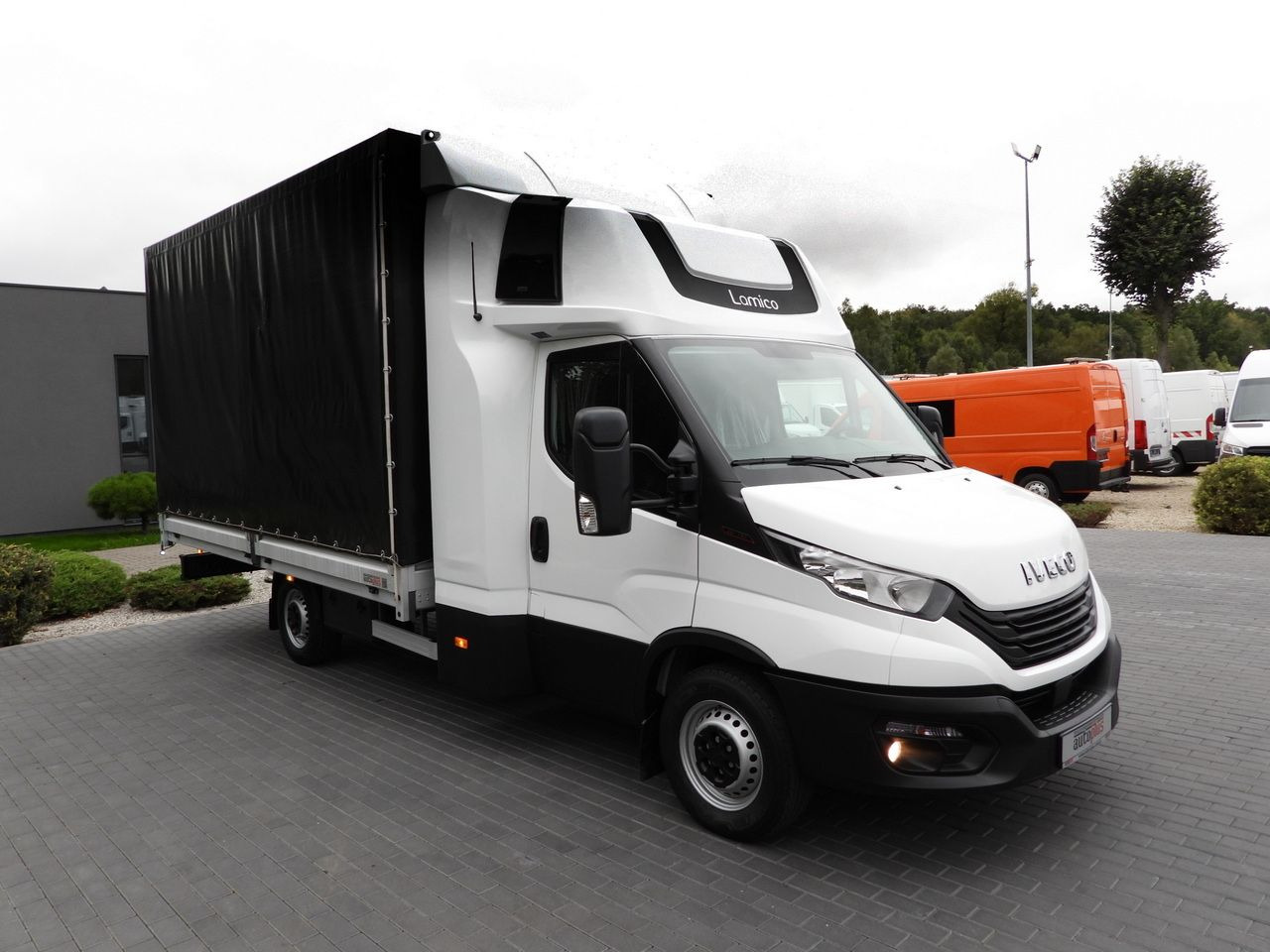 IVECO DAILY 35S18 TARPAULIN 10 PALLETS WEBASTO CRUISE CONTROL PNEUMATICS AIR CONDITIONING 180HP - شاحنة ستارة جانبية: صورة 4 IVECO DAILY 35S18 TARPAULIN 10 PALLETS WEBASTO CRUISE CONTROL PNEUMATICS AIR CONDITIONING 180HP - شاحنة ستارة جانبية: صورة 4