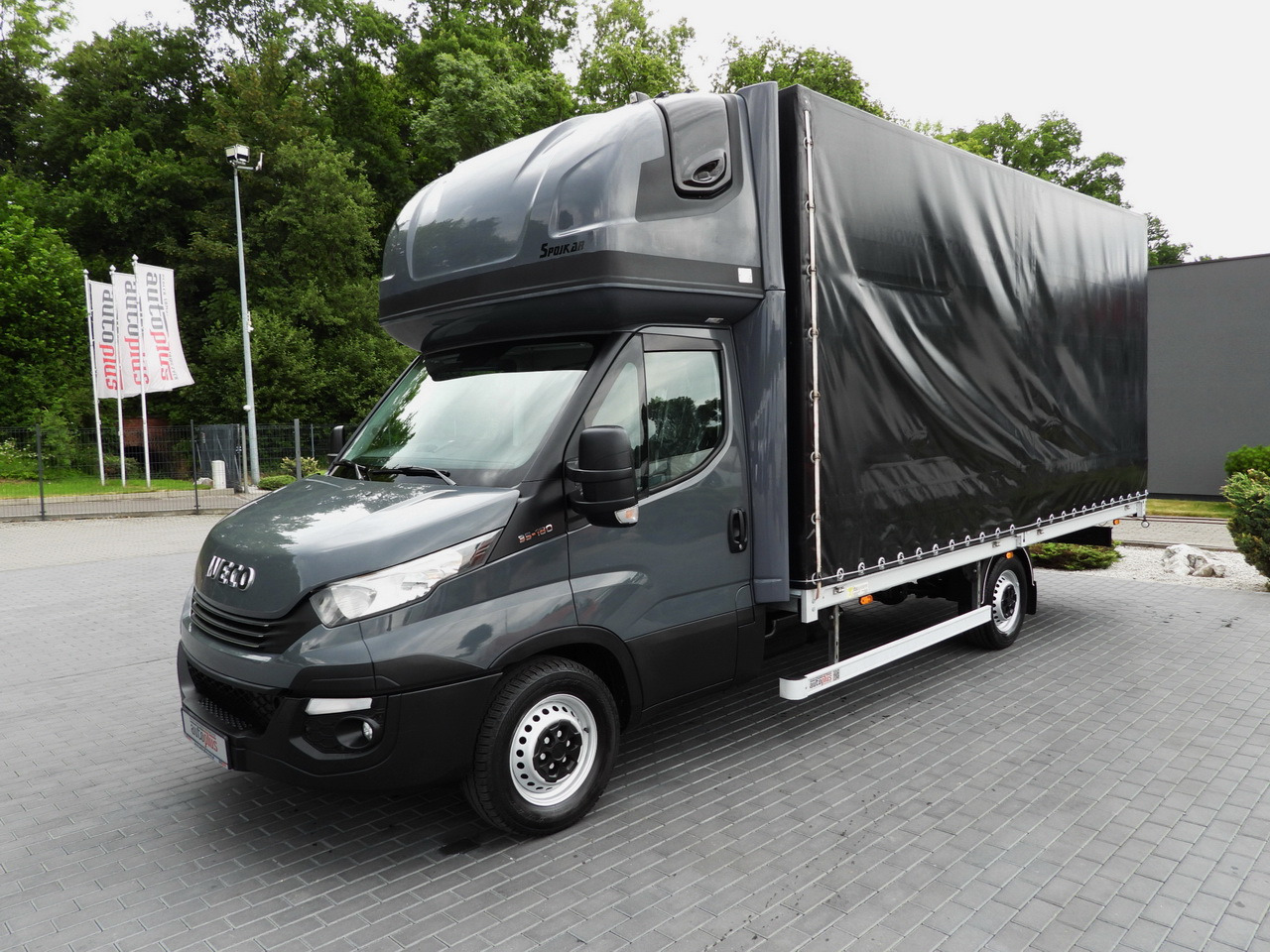 شاحنة ستارة جانبية IVECO DAILY 35S18 TARPAULIN 10 PALLETS WEBASTO CRUISE CONTROL PNEUMATICS AUTOMATIC TRANSMISSION HI-MATIC AIR CONDITIONING  180HP: صورة 6