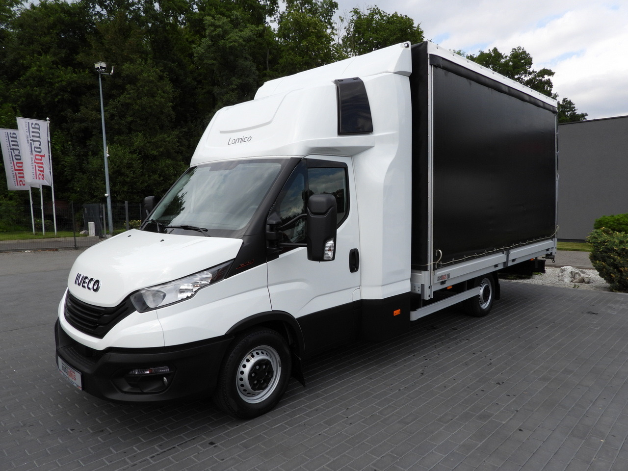 IVECO DAILY 35S18 TARPAULIN LIFT 10 PALLETS WEBASTO CRUISE CONTROL PNEUMATICS AIR CONDITIONING 180HP - شاحنة ستارة جانبية: صورة 5 IVECO DAILY 35S18 TARPAULIN LIFT 10 PALLETS WEBASTO CRUISE CONTROL PNEUMATICS AIR CONDITIONING 180HP - شاحنة ستارة جانبية: صورة 5