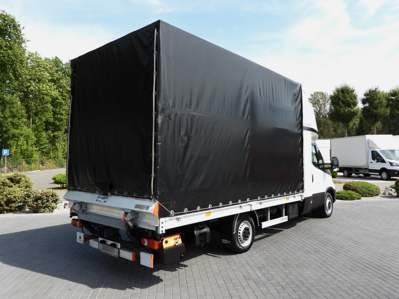 IVECO DAILY 35S18 TARPAULIN LIFT 8 PALLETS CRUISE CONTROL AIR CONDITIONING 180HP - شاحنة ستارة جانبية: صورة 3 IVECO DAILY 35S18 TARPAULIN LIFT 8 PALLETS CRUISE CONTROL AIR CONDITIONING 180HP - شاحنة ستارة جانبية: صورة 3