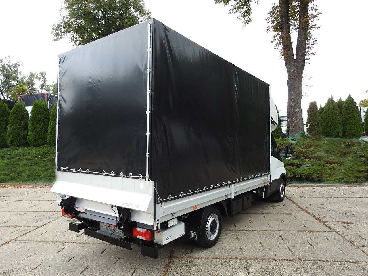 IVECO DAILY 35S18 TARPAULIN LIFT 8 PALLETS CRUISE CONTROL AIR CONDITIONING 180HP - شاحنة ستارة جانبية: صورة 3 IVECO DAILY 35S18 TARPAULIN LIFT 8 PALLETS CRUISE CONTROL AIR CONDITIONING 180HP - شاحنة ستارة جانبية: صورة 3