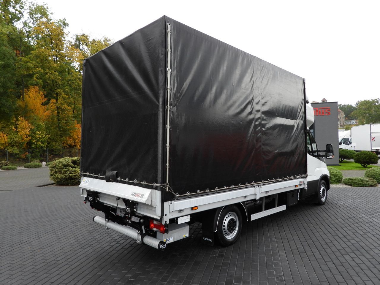 IVECO DAILY 35S18 TARPAULIN LIFT 8 PALLETS WEBASTO CRUISE CONTROL AIR CONDITIONING 180HP - شاحنة ستارة جانبية: صورة 3 IVECO DAILY 35S18 TARPAULIN LIFT 8 PALLETS WEBASTO CRUISE CONTROL AIR CONDITIONING 180HP - شاحنة ستارة جانبية: صورة 3