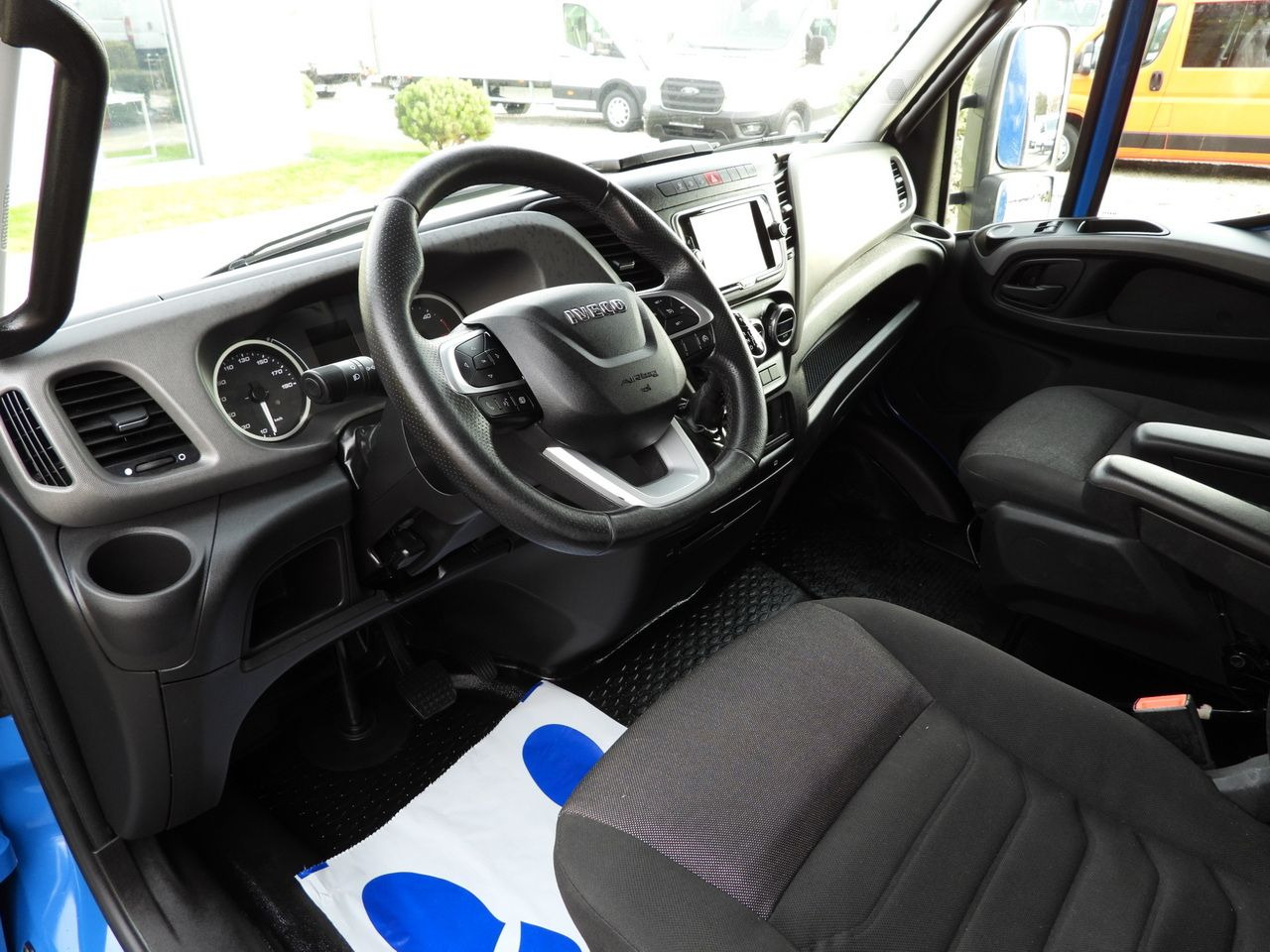 IVECO DAILY 35S21 TARPAULIN 10 PALLETS WEBASTO CRUISE CONTROL NAVIGATION LED LIGHTS AUTOMATIC TRANSMISSION HI-MATIC AIR CONDITIONING 210HP - شاحنة ستارة جانبية: صورة 2 IVECO DAILY 35S21 TARPAULIN 10 PALLETS WEBASTO CRUISE CONTROL NAVIGATION LED LIGHTS AUTOMATIC TRANSMISSION HI-MATIC AIR CONDITIONING 210HP - شاحنة ستارة جانبية: صورة 2