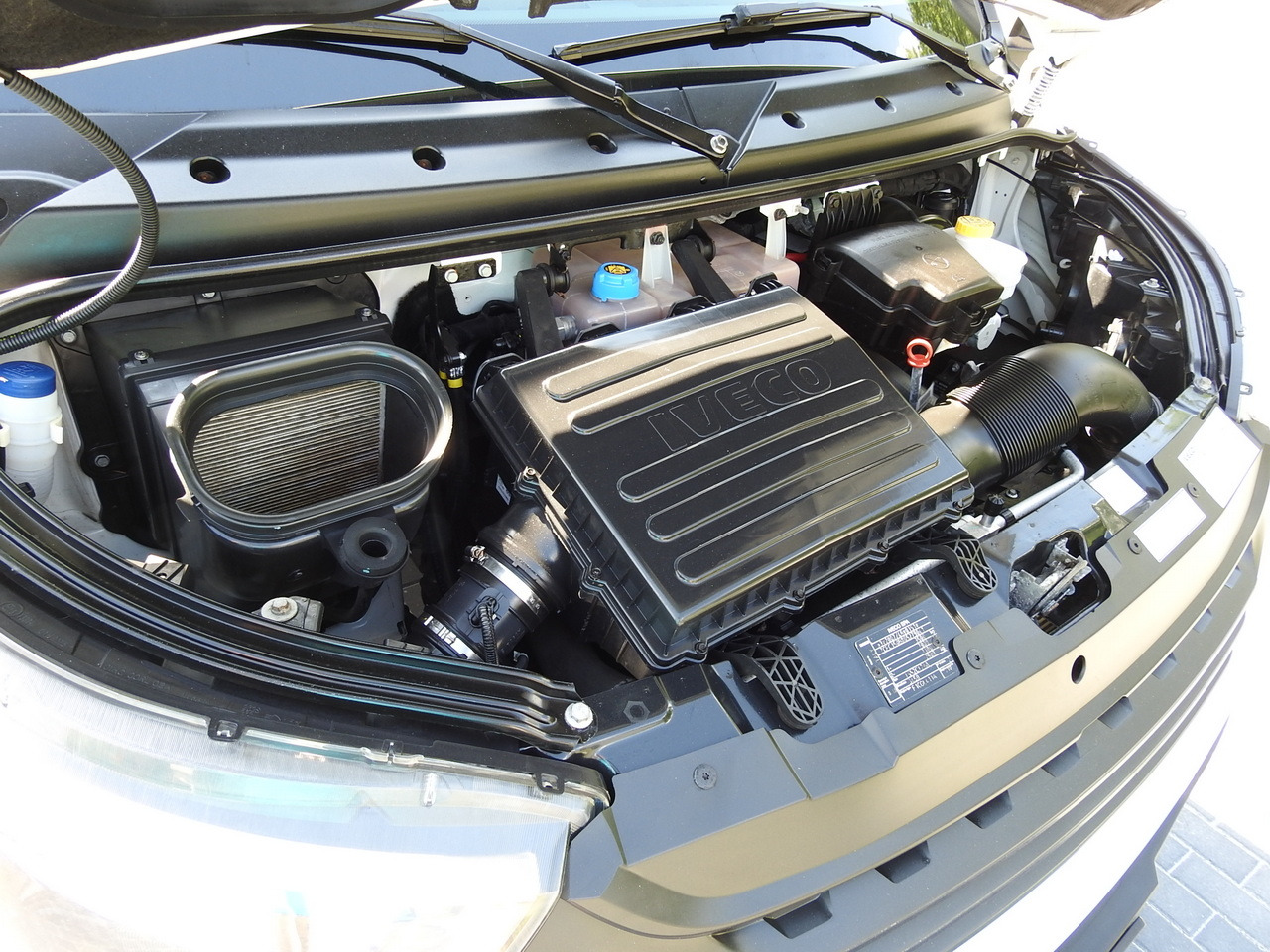 شاحنة مُبرّدة للتوصيل IVECO DAILY 50C15  REGRIGERATOR BOX -5*C POWER SUPPLY 230V AIR CONDITIONING TWIN WHEELS  150HP: صورة 27