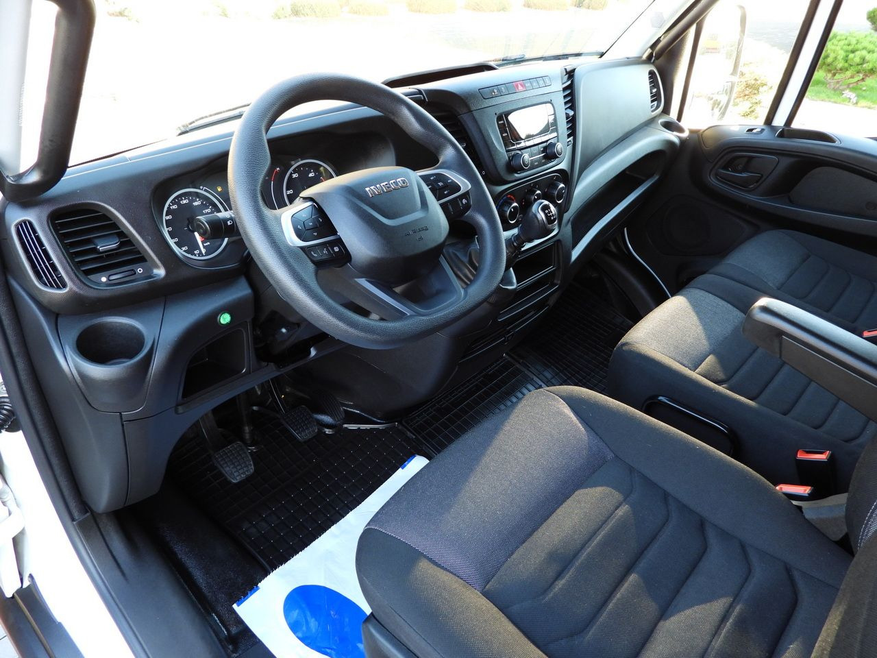 IVECO DAILY 50C16 TARPAULIN 10 PALLETS CRUISE CONTROL TWIN WHEELS AIR CONDITIONING 160HP - شاحنة ستارة جانبية: صورة 2 IVECO DAILY 50C16 TARPAULIN 10 PALLETS CRUISE CONTROL TWIN WHEELS AIR CONDITIONING 160HP - شاحنة ستارة جانبية: صورة 2