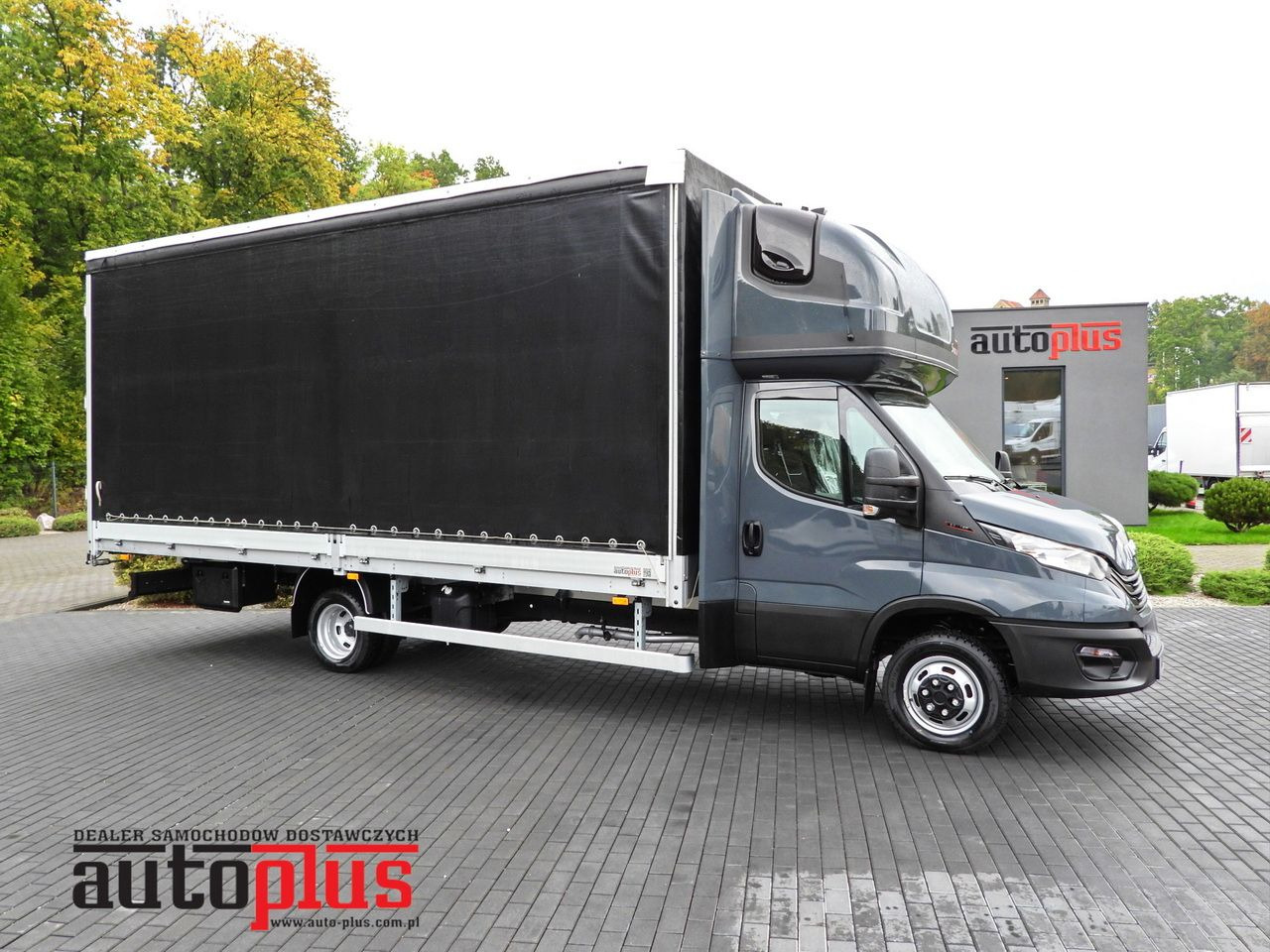 IVECO DAILY 50C18 TARPAULIN 14 PALLETS WEBASTO CRUISE CONTROL PNEUMATICS TWIN WHEELS AIR CONDITIONING 180HP - شاحنة ستارة جانبية: صورة 1 IVECO DAILY 50C18 TARPAULIN 14 PALLETS WEBASTO CRUISE CONTROL PNEUMATICS TWIN WHEELS AIR CONDITIONING 180HP - شاحنة ستارة جانبية: صورة 1