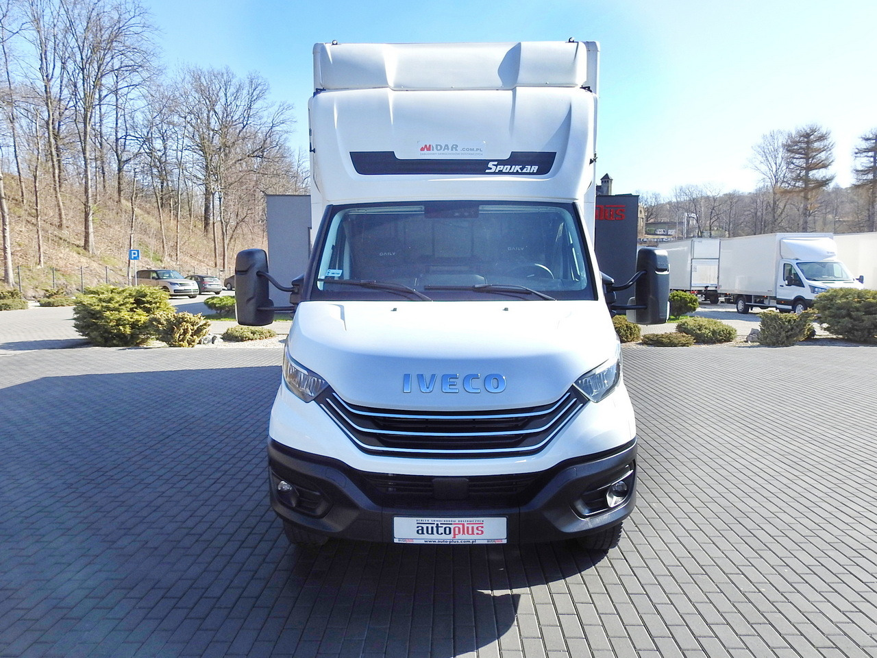 IVECO DAILY 70C18 BOX LIFT 14 PALLETS WEBASTO CRUISE CONTROL NAVIGATION LED LIGHTS TWIN WHEELS AIR CONDITIONING 180HP - شاحنة مغلقة الصندوق: صورة 5 IVECO DAILY 70C18 BOX LIFT 14 PALLETS WEBASTO CRUISE CONTROL NAVIGATION LED LIGHTS TWIN WHEELS AIR CONDITIONING 180HP - شاحنة مغلقة الصندوق: صورة 5