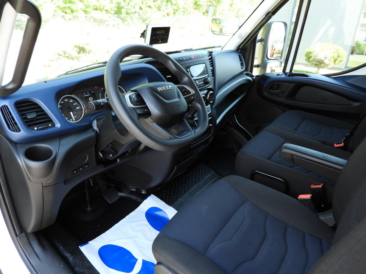 IVECO DAILY 72C18 LIFT 14 PALLETS CRUISE CONTROL PNEUMATICS AUTOMATIC TRANSMISSION HI-MATIC TWIN WHEELS AIR CONDITIONING 180HP - شاحنة مغلقة الصندوق: صورة 2 IVECO DAILY 72C18 LIFT 14 PALLETS CRUISE CONTROL PNEUMATICS AUTOMATIC TRANSMISSION HI-MATIC TWIN WHEELS AIR CONDITIONING 180HP - شاحنة مغلقة الصندوق: صورة 2
