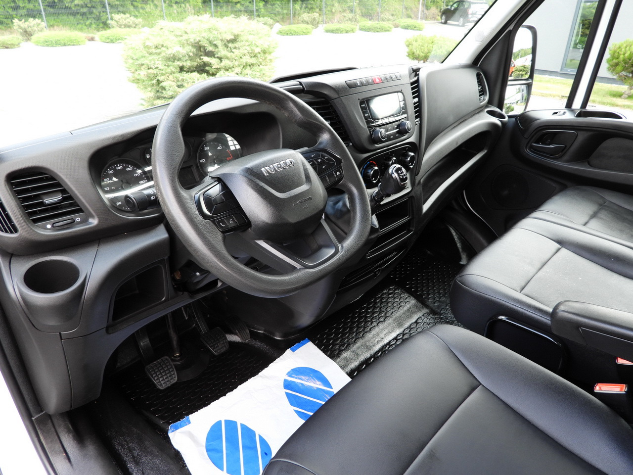 IVECO DAILY CRUISE CONTROL TWIN WHEELS AIR CONDITIONING 140HP - قلاب صغير: صورة 2 IVECO DAILY CRUISE CONTROL TWIN WHEELS AIR CONDITIONING 140HP - قلاب صغير: صورة 2