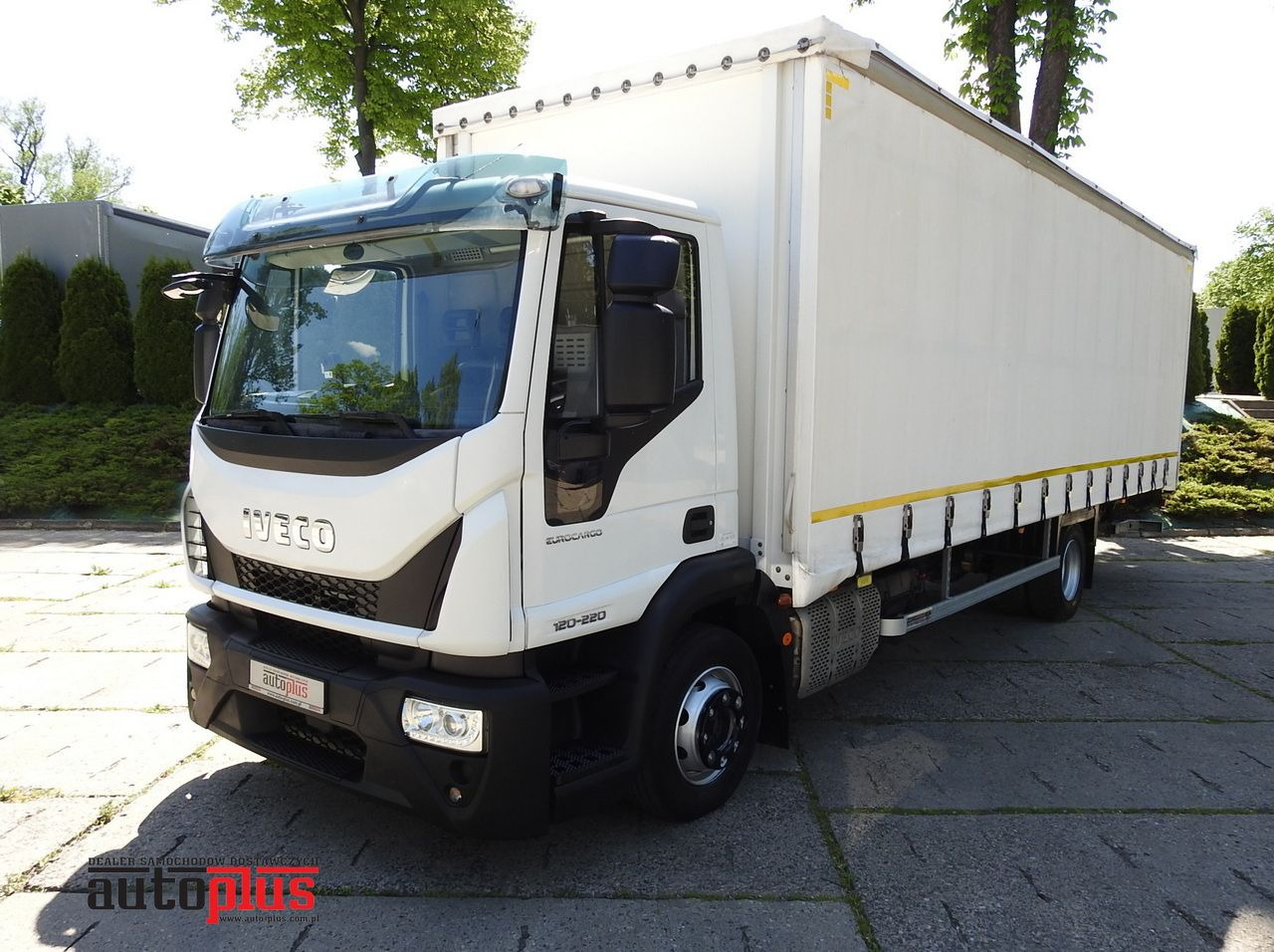 IVECO EUROCARGO 120 - 220 TARPAULIN LIFT 20 PALLETS LED LIGHTS AUTOMATIC TRANSMISSION HI-MATIC TWIN WHEELS AIR CONDITIONING 220HP - شاحنة ستارة جانبية: صورة 1 IVECO EUROCARGO 120 - 220 TARPAULIN LIFT 20 PALLETS LED LIGHTS AUTOMATIC TRANSMISSION HI-MATIC TWIN WHEELS AIR CONDITIONING 220HP - شاحنة ستارة جانبية: صورة 1