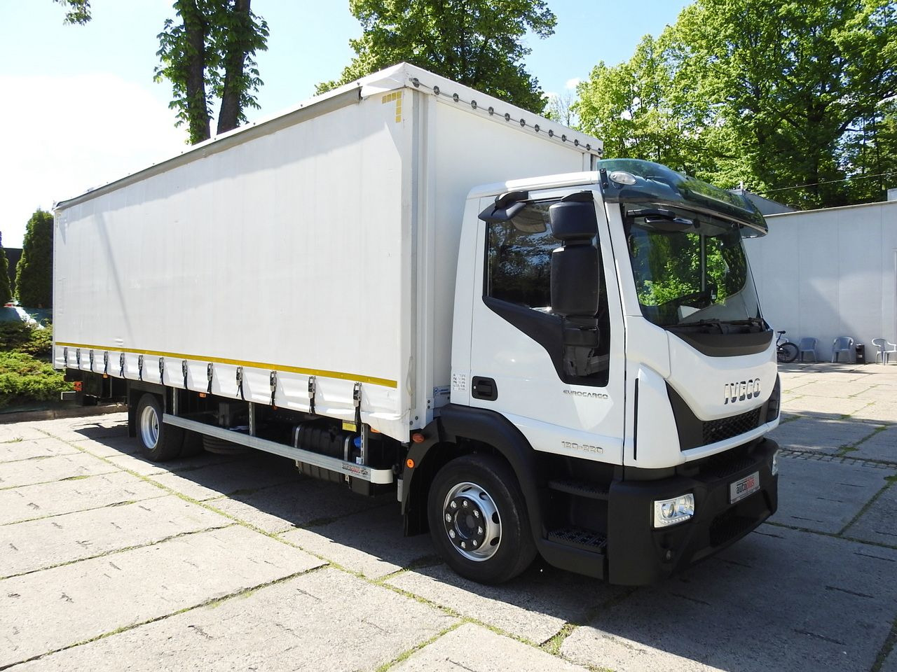 IVECO EUROCARGO 120 - 220 TARPAULIN LIFT 20 PALLETS LED LIGHTS AUTOMATIC TRANSMISSION HI-MATIC TWIN WHEELS AIR CONDITIONING 220HP - شاحنة ستارة جانبية: صورة 4 IVECO EUROCARGO 120 - 220 TARPAULIN LIFT 20 PALLETS LED LIGHTS AUTOMATIC TRANSMISSION HI-MATIC TWIN WHEELS AIR CONDITIONING 220HP - شاحنة ستارة جانبية: صورة 4