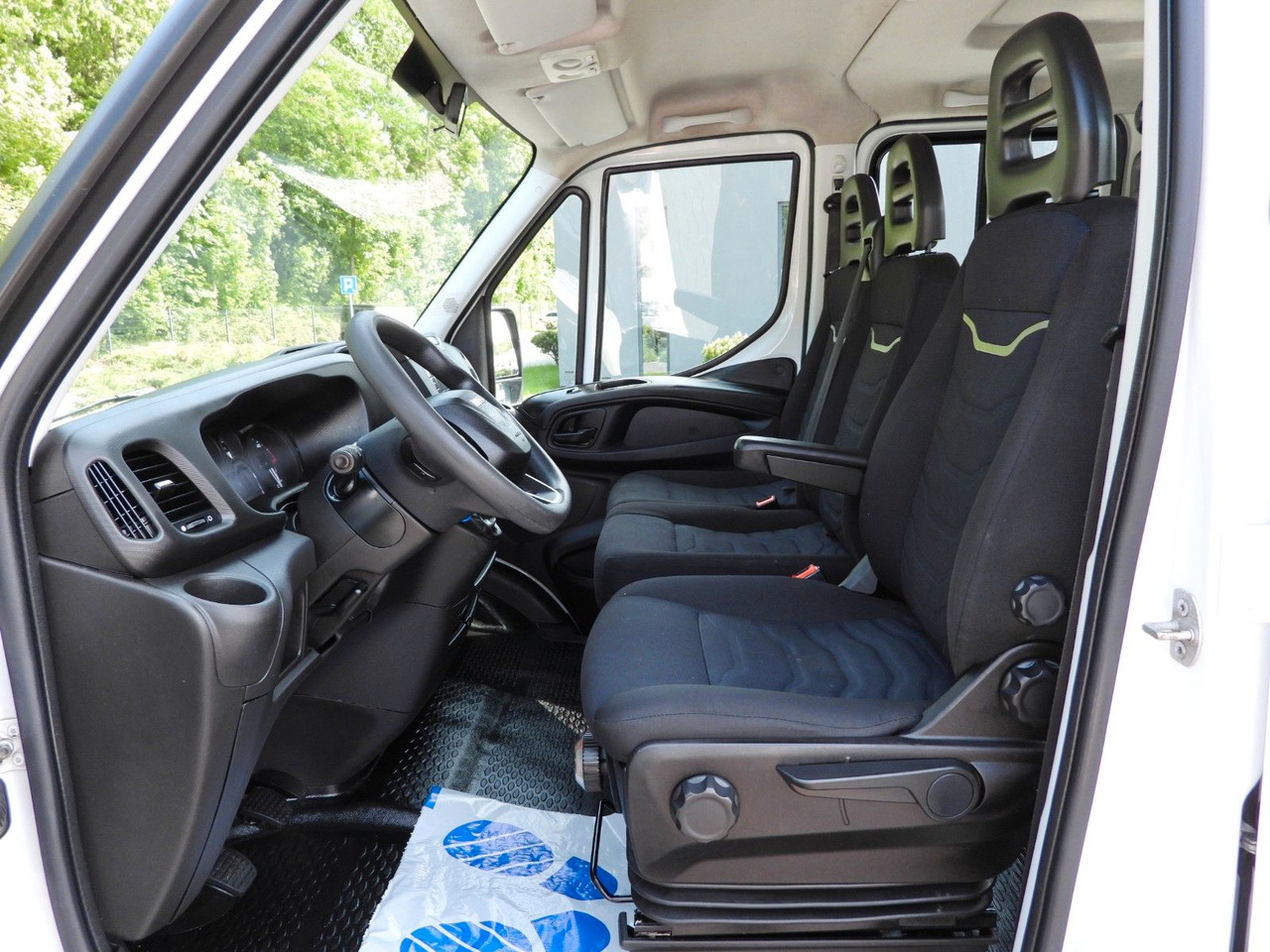 شاحنة مفتوحة, الشاحنات الصغيرة كابينة مزدوجة Iveco DAILY 35S12 PRITSCHE DOPPELKABINE DOKA 7 SITZE: صورة 21