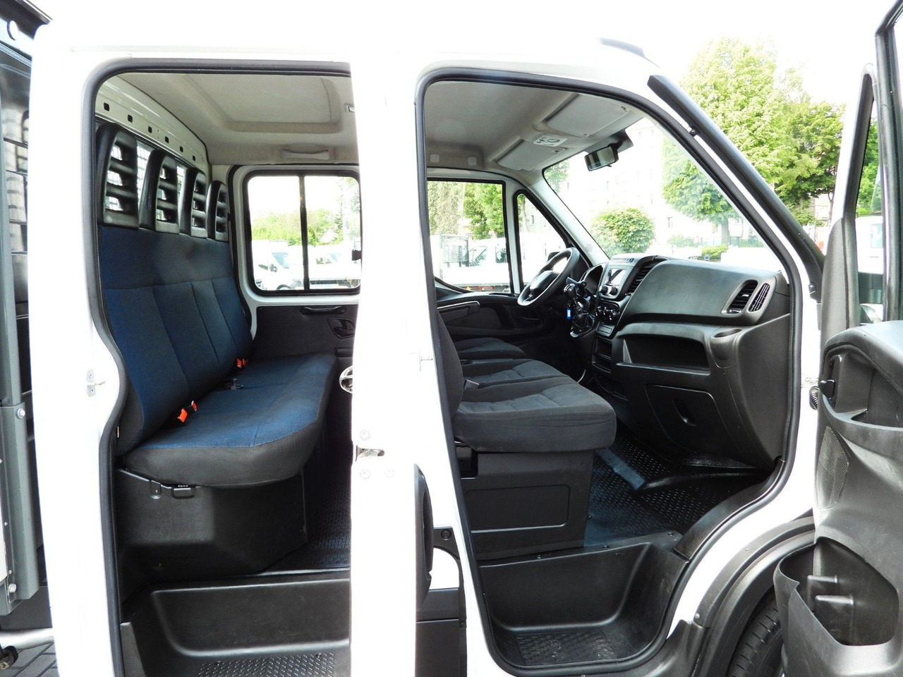 شاحنة مفتوحة, الشاحنات الصغيرة كابينة مزدوجة Iveco DAILY 35S12 PRITSCHE DOPPELKABINE DOKA 7 SITZE: صورة 29