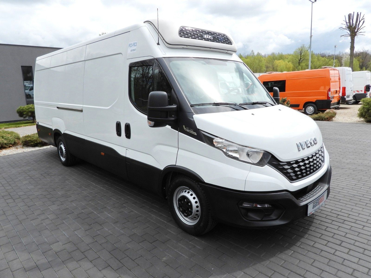 Iveco DAILY 35S14 KÜHLKASTENWAGEN -5*C STROMVERSORGUNG - شاحنة مُبرّدة للتوصيل: صورة 4 Iveco DAILY 35S14 KÜHLKASTENWAGEN -5*C STROMVERSORGUNG - شاحنة مُبرّدة للتوصيل: صورة 4