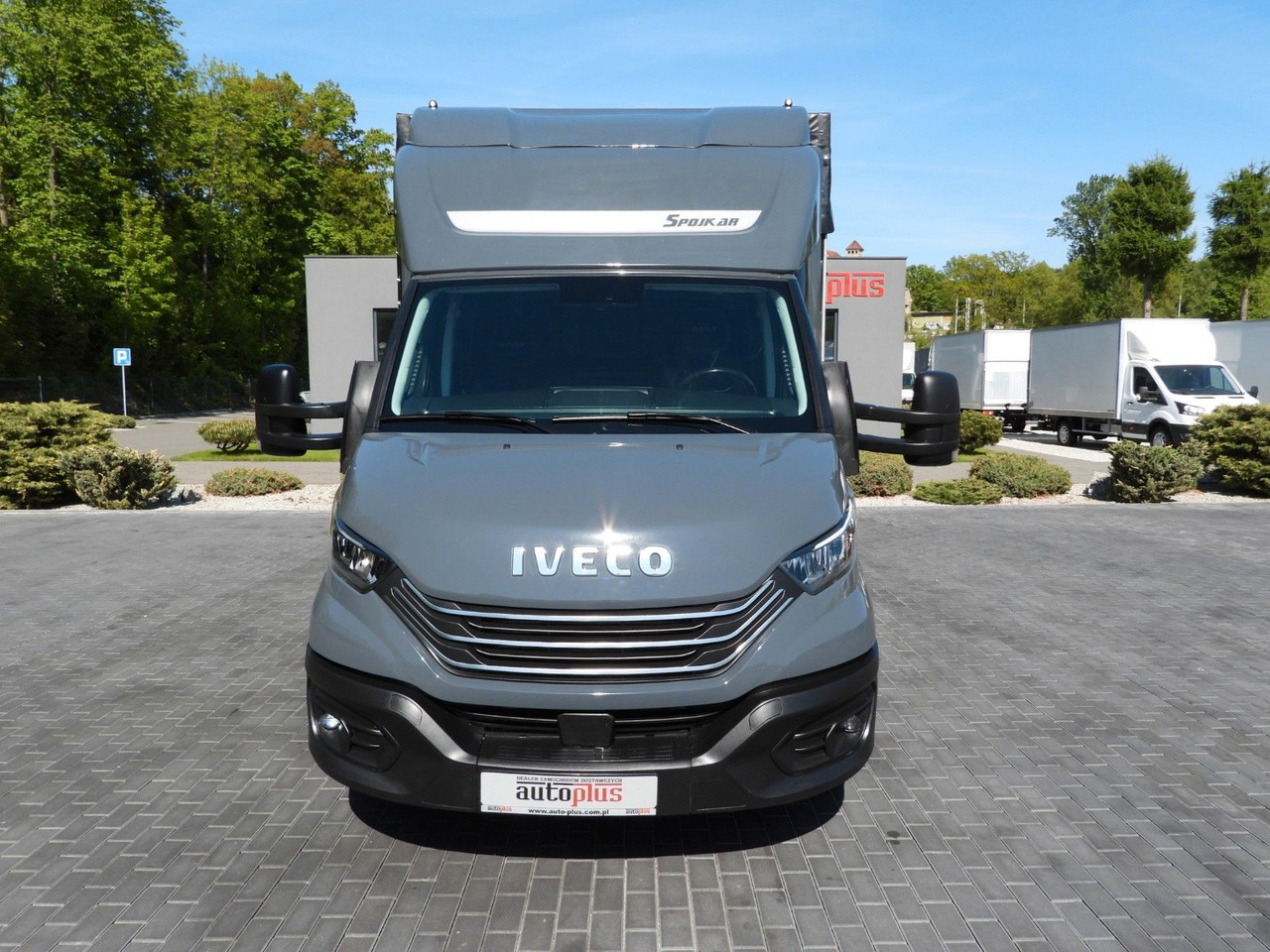 Iveco DAILY 35S18 PRITSCHE PLANE 10 PALETTEN WEBASTO - شاحنة ستارة جانبية, الشاحنات الصغيرة كابينة مزدوجة: صورة 5 Iveco DAILY 35S18 PRITSCHE PLANE 10 PALETTEN WEBASTO - شاحنة ستارة جانبية, الشاحنات الصغيرة كابينة مزدوجة: صورة 5