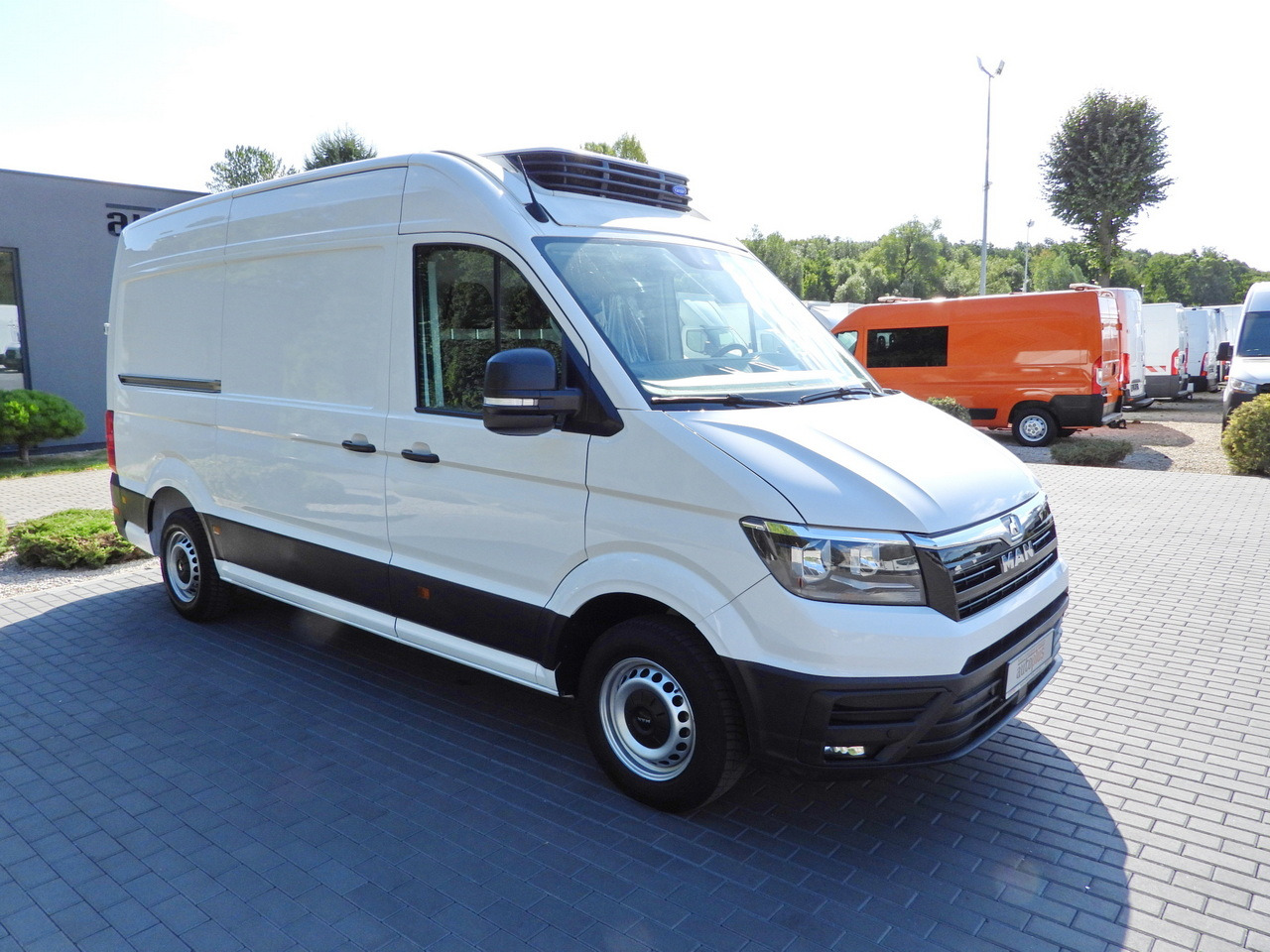 MAN TGE REFRIGERATOR VAN -5*C POWER SUPPLY 230V CRUISE CONTROL AUTOMATIC TRANSMISSION AIR CONDITIONING 180HP - شاحنة مُبرّدة للتوصيل: صورة 4 MAN TGE REFRIGERATOR VAN -5*C POWER SUPPLY 230V CRUISE CONTROL AUTOMATIC TRANSMISSION AIR CONDITIONING 180HP - شاحنة مُبرّدة للتوصيل: صورة 4