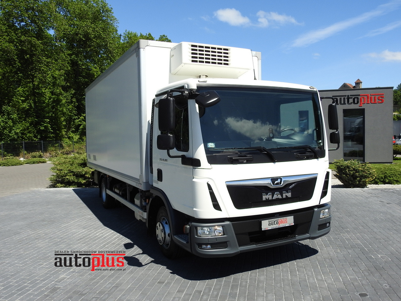 MAN TGL 10.180 REGRIGERATOR BOX -20*C 11 PALLETS POWER SUPPLY 230V AIR CONDITIONING PNEUMATICS TWIN WHEELS 180HP - شاحنة الفريزر: صورة 1 MAN TGL 10.180 REGRIGERATOR BOX -20*C 11 PALLETS POWER SUPPLY 230V AIR CONDITIONING PNEUMATICS TWIN WHEELS 180HP - شاحنة الفريزر: صورة 1