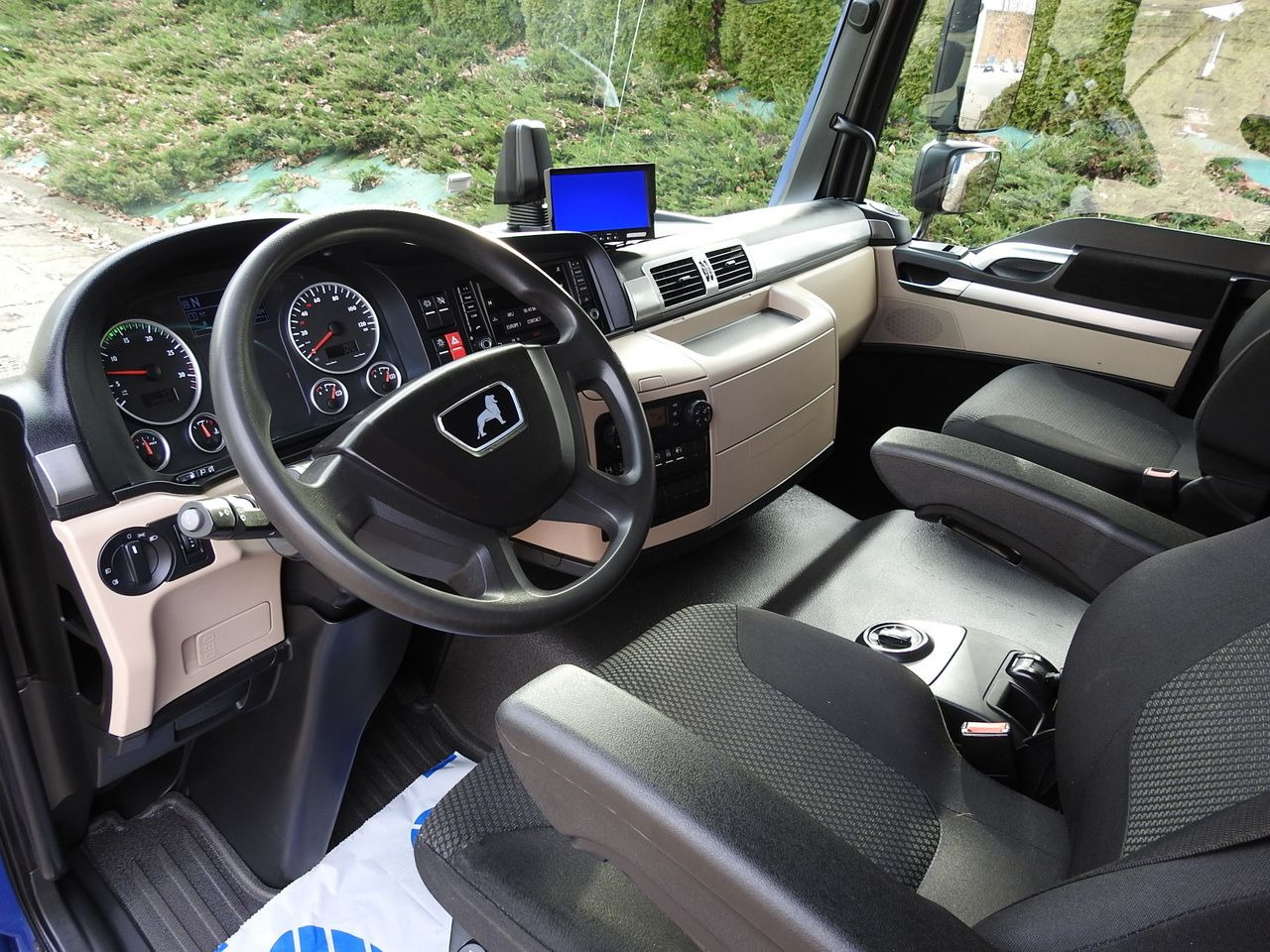 MAN TGL 12.220 BOX LIFT 18 PALLETS CRUISE CONTROLAIR CONDITIONING PNEUMATICS AUTOMATIC TWIN WHEELS 220HP - شاحنة مغلقة الصندوق: صورة 2 MAN TGL 12.220 BOX LIFT 18 PALLETS CRUISE CONTROLAIR CONDITIONING PNEUMATICS AUTOMATIC TWIN WHEELS 220HP - شاحنة مغلقة الصندوق: صورة 2