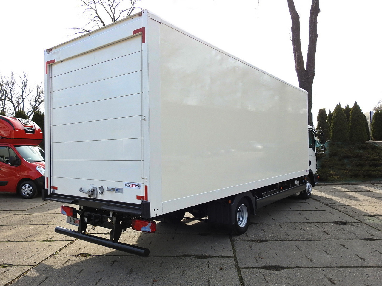 MAN TGL 8.18 BOX 16 PALLETS CRUISE CONTROL TWIN WHEELS 180HP - شاحنة مغلقة الصندوق: صورة 3 MAN TGL 8.18 BOX 16 PALLETS CRUISE CONTROL TWIN WHEELS 180HP - شاحنة مغلقة الصندوق: صورة 3