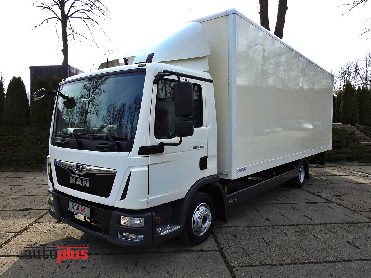 MAN TGL 8.18 BOX 16 PALLETS CRUISE CONTROL TWIN WHEELS 180HP - شاحنة مغلقة الصندوق: صورة 1 MAN TGL 8.18 BOX 16 PALLETS CRUISE CONTROL TWIN WHEELS 180HP - شاحنة مغلقة الصندوق: صورة 1