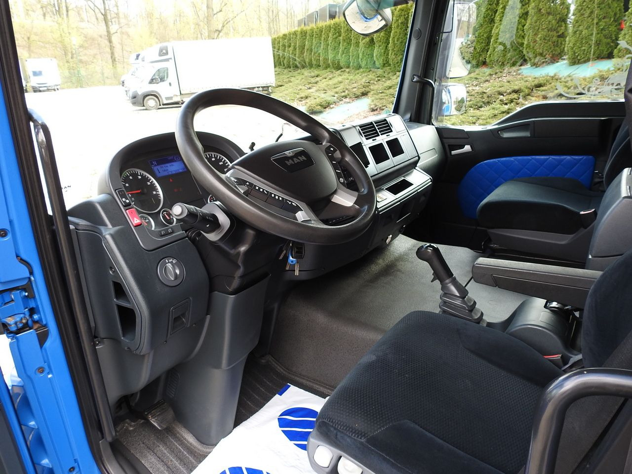MAN TGM 15.290 TARPAULIN LIFT 18 PALLETS CRUISE CONTROL TWIN WHEELS AIR CONDITIONING 290HP - شاحنة ستارة جانبية: صورة 2 MAN TGM 15.290 TARPAULIN LIFT 18 PALLETS CRUISE CONTROL TWIN WHEELS AIR CONDITIONING 290HP - شاحنة ستارة جانبية: صورة 2