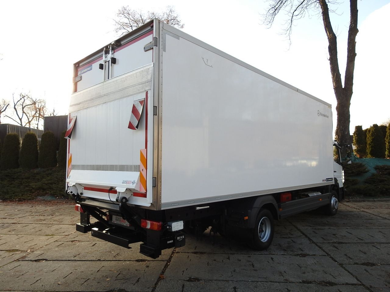 MERCEDES ATEGO 12.24 REGRIGERATOR BOX -10*C LIFT 16 PALLETS HEATING FUNCTION WEBASTO CRUISE CONTROL PNEUMATICS AIR CONDITIONING  240HP - شاحنة الفريزر: صورة 3 MERCEDES ATEGO 12.24 REGRIGERATOR BOX -10*C LIFT 16 PALLETS HEATING FUNCTION WEBASTO CRUISE CONTROL PNEUMATICS AIR CONDITIONING  240HP - شاحنة الفريزر: صورة 3