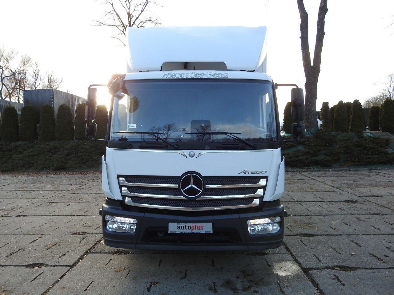 MERCEDES ATEGO 12.24 REGRIGERATOR BOX -10*C LIFT 16 PALLETS HEATING FUNCTION WEBASTO CRUISE CONTROL PNEUMATICS AIR CONDITIONING  240HP - شاحنة الفريزر: صورة 5 MERCEDES ATEGO 12.24 REGRIGERATOR BOX -10*C LIFT 16 PALLETS HEATING FUNCTION WEBASTO CRUISE CONTROL PNEUMATICS AIR CONDITIONING  240HP - شاحنة الفريزر: صورة 5