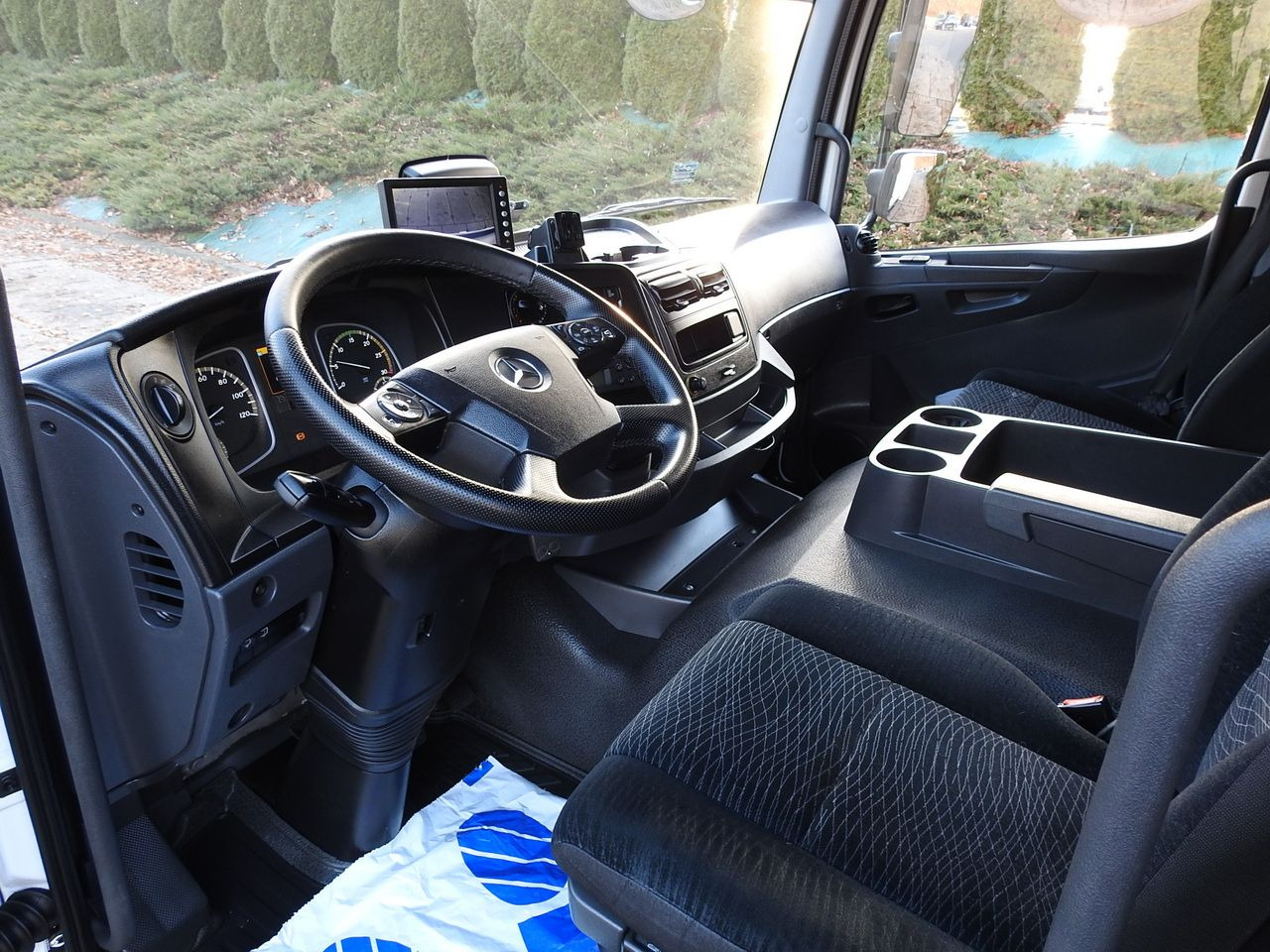 MERCEDES ATEGO 12.24 REGRIGERATOR BOX -10*C LIFT 16 PALLETS HEATING FUNCTION WEBASTO CRUISE CONTROL PNEUMATICS AIR CONDITIONING  240HP - شاحنة الفريزر: صورة 2 MERCEDES ATEGO 12.24 REGRIGERATOR BOX -10*C LIFT 16 PALLETS HEATING FUNCTION WEBASTO CRUISE CONTROL PNEUMATICS AIR CONDITIONING  240HP - شاحنة الفريزر: صورة 2