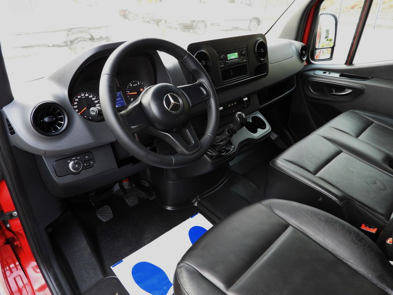 MERCEDES SPRINTER 316 STAKE BODY DOUBLE CABIN DOKA 7 SEATS AIR CONDITIONING 160HP - الشاحنات الصغيرة كابينة مزدوجة: صورة 2 MERCEDES SPRINTER 316 STAKE BODY DOUBLE CABIN DOKA 7 SEATS AIR CONDITIONING 160HP - الشاحنات الصغيرة كابينة مزدوجة: صورة 2