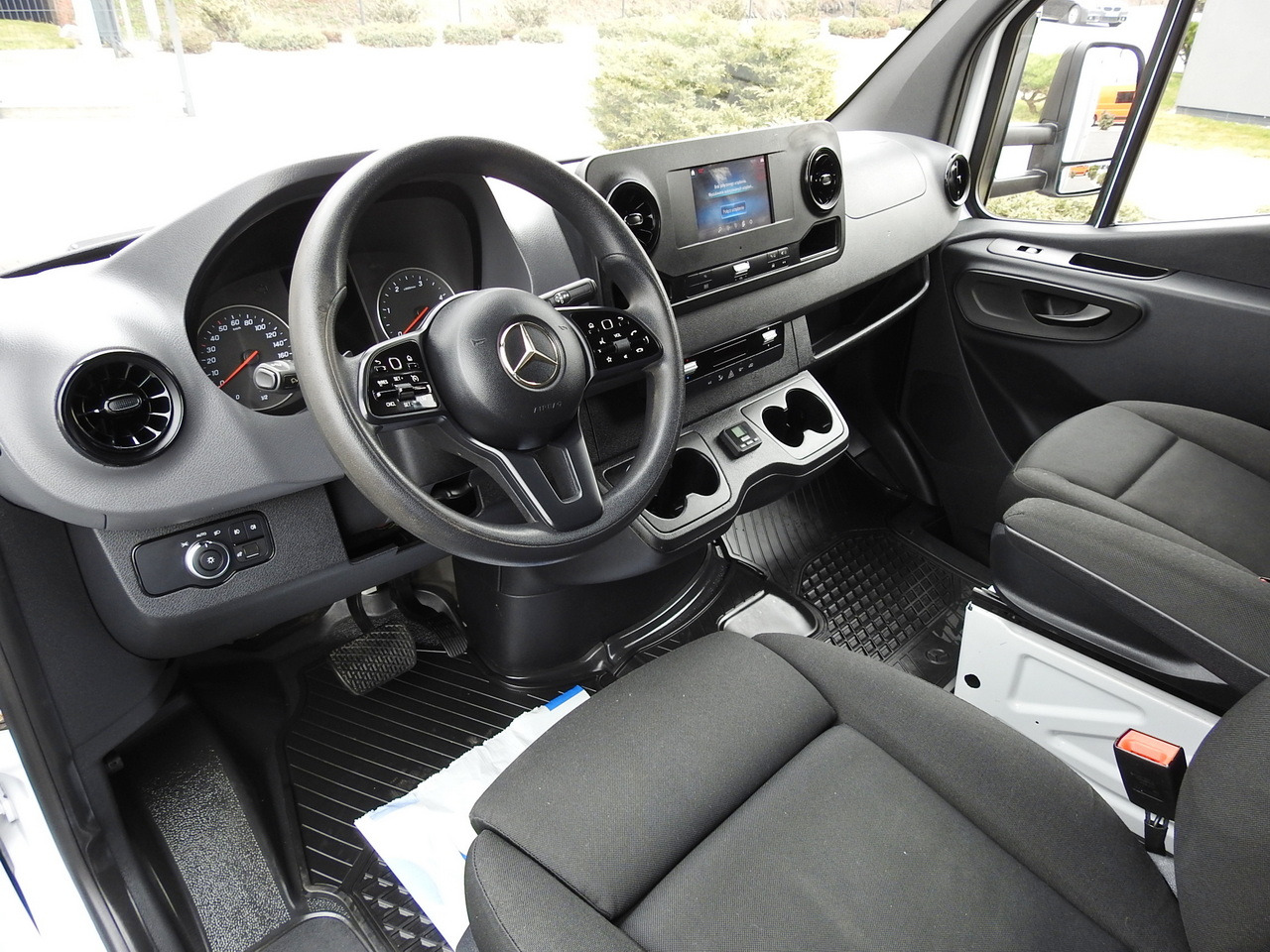 MERCEDES SPRINTER 316 TARPAULIN 10 PALLETS WEBASTO CRUISE CONTROL LED LIGHTS PNEUMATICS AUTOMATIC TRANSMISSION AIR CONDITIONING 160HP - شاحنة ستارة جانبية: صورة 2 MERCEDES SPRINTER 316 TARPAULIN 10 PALLETS WEBASTO CRUISE CONTROL LED LIGHTS PNEUMATICS AUTOMATIC TRANSMISSION AIR CONDITIONING 160HP - شاحنة ستارة جانبية: صورة 2
