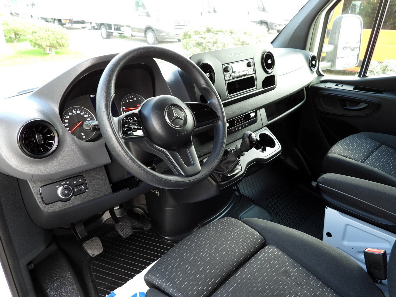 MERCEDES SPRINTER 316 TARPAULIN 8 PALLETS WEBASTO CRUISE CONTROL AIR CONDITIONING 160HP - شاحنة ستارة جانبية: صورة 2 MERCEDES SPRINTER 316 TARPAULIN 8 PALLETS WEBASTO CRUISE CONTROL AIR CONDITIONING 160HP - شاحنة ستارة جانبية: صورة 2