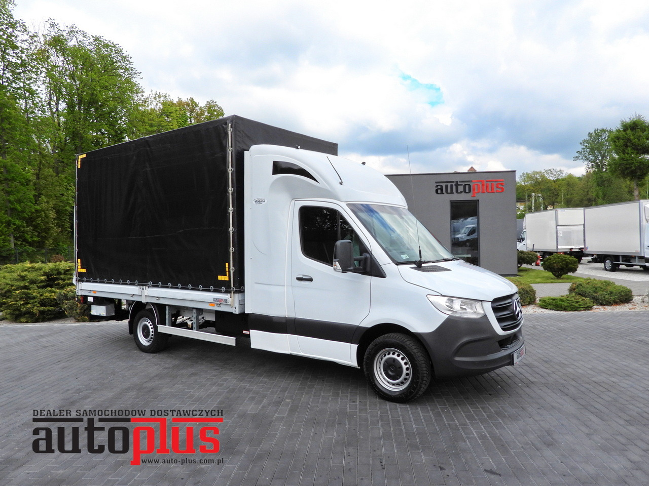 MERCEDES SPRINTER 316 TARPAULIN LIFT 8 PALLETS WEBASTO CRUISE CONTROL AIR CONDITIONING 160HP - شاحنة ستارة جانبية: صورة 1 MERCEDES SPRINTER 316 TARPAULIN LIFT 8 PALLETS WEBASTO CRUISE CONTROL AIR CONDITIONING 160HP - شاحنة ستارة جانبية: صورة 1