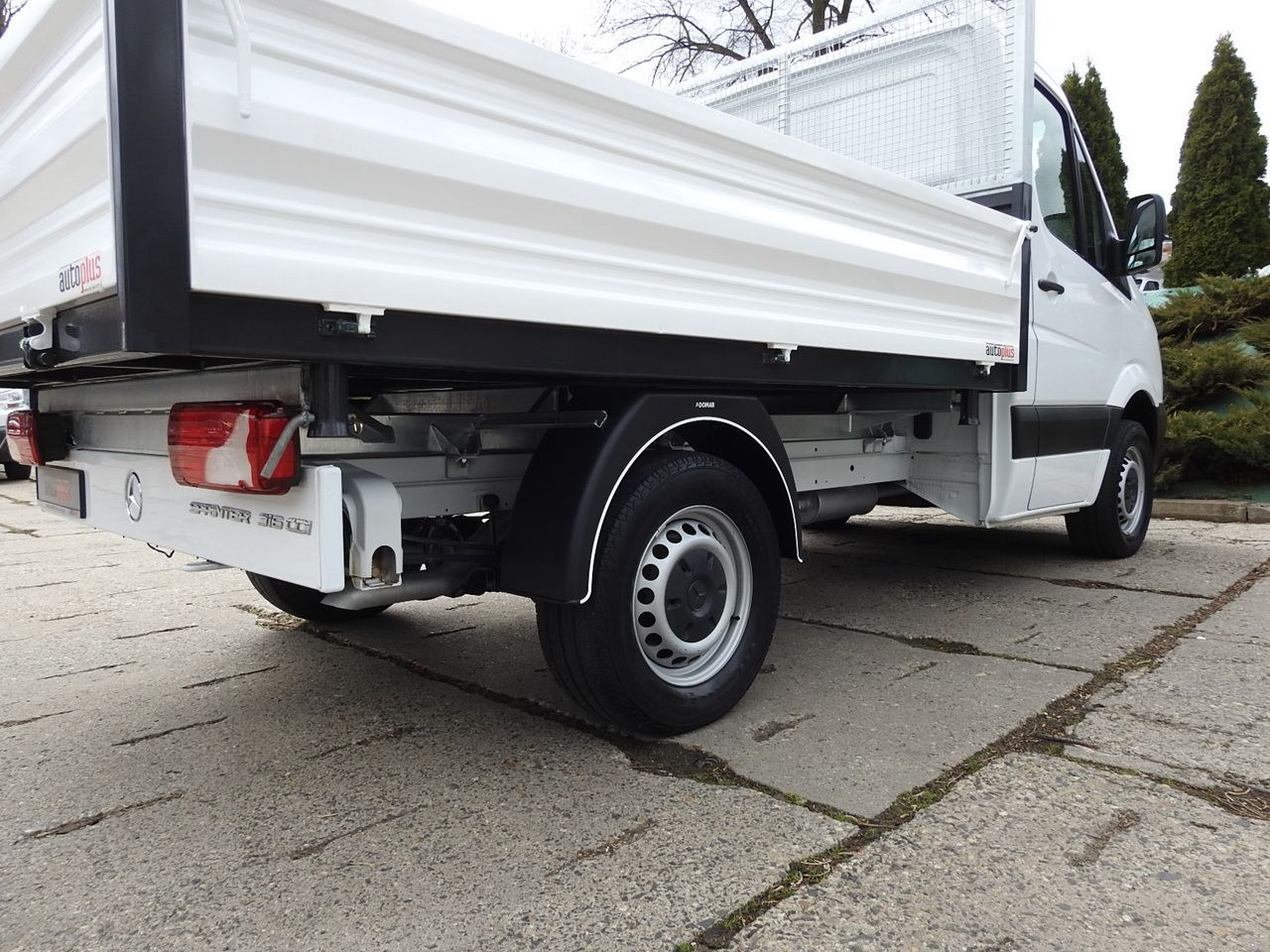MERCEDES SPRINTER 316 THREE-WAY TIPPER  CRUISE CONTROL AUTOMATIC TRANSMISSION  AIR CONDITIONING  160HP MERCEDES SPRINTER 316 THREE-WAY TIPPER  CRUISE CONTROL AUTOMATIC TRANSMISSION  AIR CONDITIONING  160HP: صورة 17