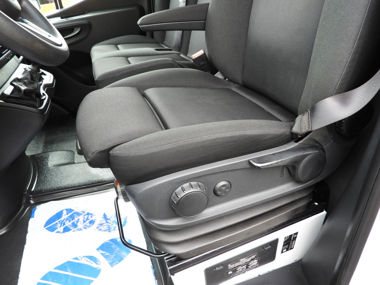 شاحنة ستارة جانبية MERCEDES SPRINTER 519 TARPAULIN 8 PALLETS WEBASTO CRUISE CONTROL TWIN WHEELS AIR CONDITIONING 190HP: صورة 31 شاحنة ستارة جانبية MERCEDES SPRINTER 519 TARPAULIN 8 PALLETS WEBASTO CRUISE CONTROL TWIN WHEELS AIR CONDITIONING 190HP: صورة 31