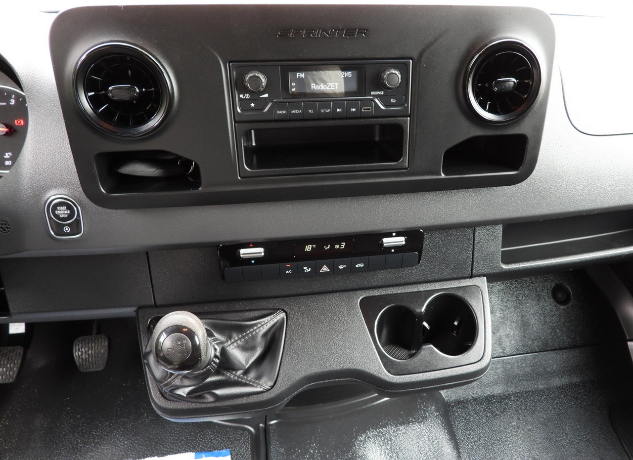 شاحنة ستارة جانبية MERCEDES SPRINTER 519 TARPAULIN 8 PALLETS WEBASTO CRUISE CONTROL TWIN WHEELS AIR CONDITIONING 190HP: صورة 38 شاحنة ستارة جانبية MERCEDES SPRINTER 519 TARPAULIN 8 PALLETS WEBASTO CRUISE CONTROL TWIN WHEELS AIR CONDITIONING 190HP: صورة 38