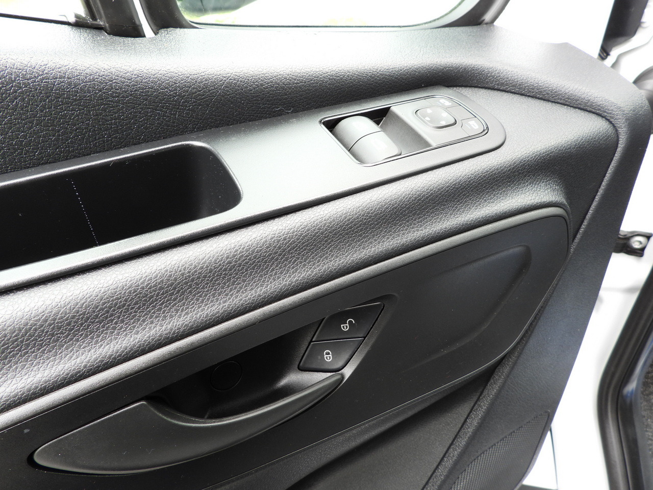 شاحنة ستارة جانبية MERCEDES SPRINTER 519 TARPAULIN 8 PALLETS WEBASTO CRUISE CONTROL TWIN WHEELS AIR CONDITIONING 190HP: صورة 29 شاحنة ستارة جانبية MERCEDES SPRINTER 519 TARPAULIN 8 PALLETS WEBASTO CRUISE CONTROL TWIN WHEELS AIR CONDITIONING 190HP: صورة 29